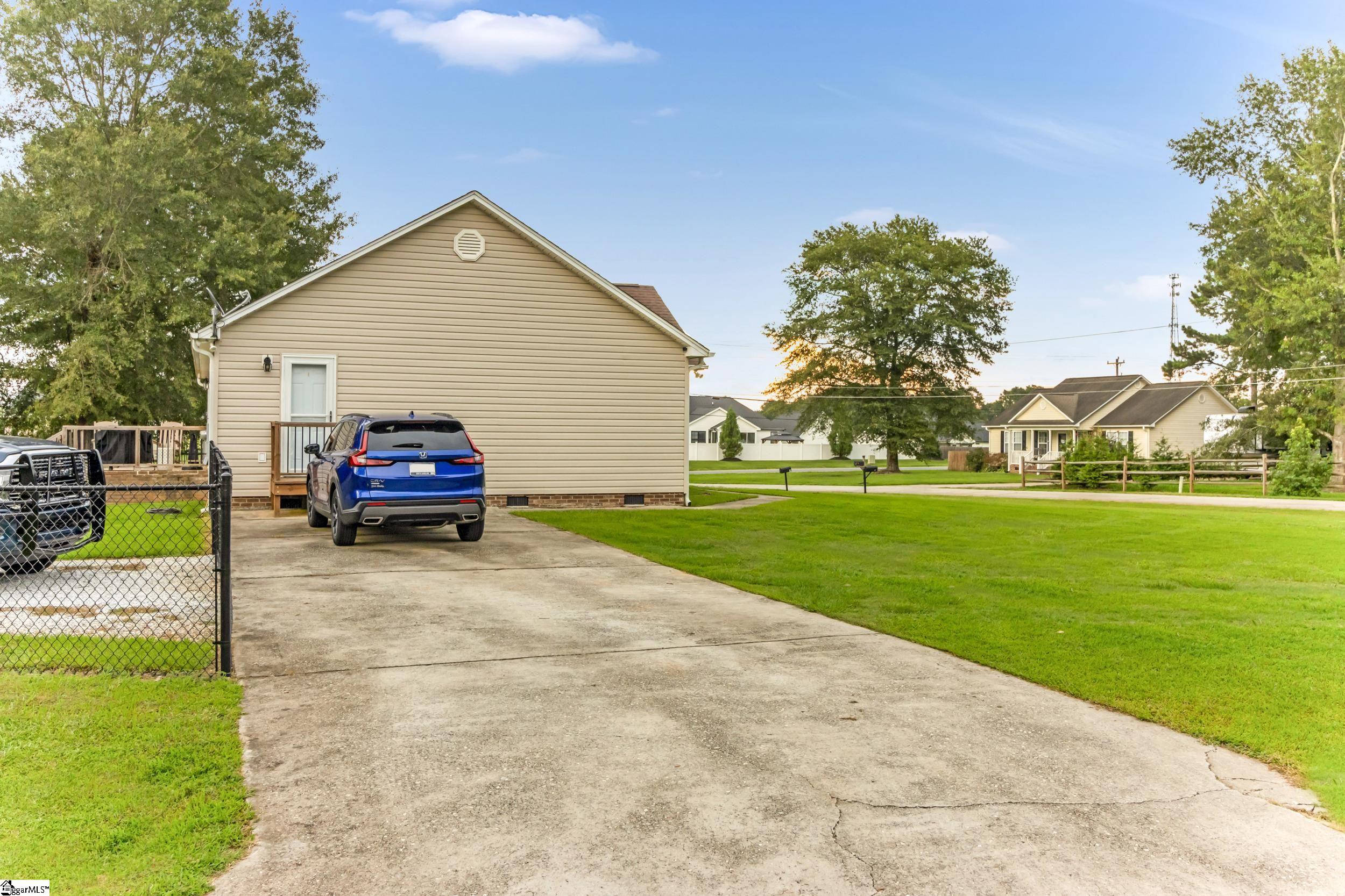 45 Barnett Road Lyman, SC 28365