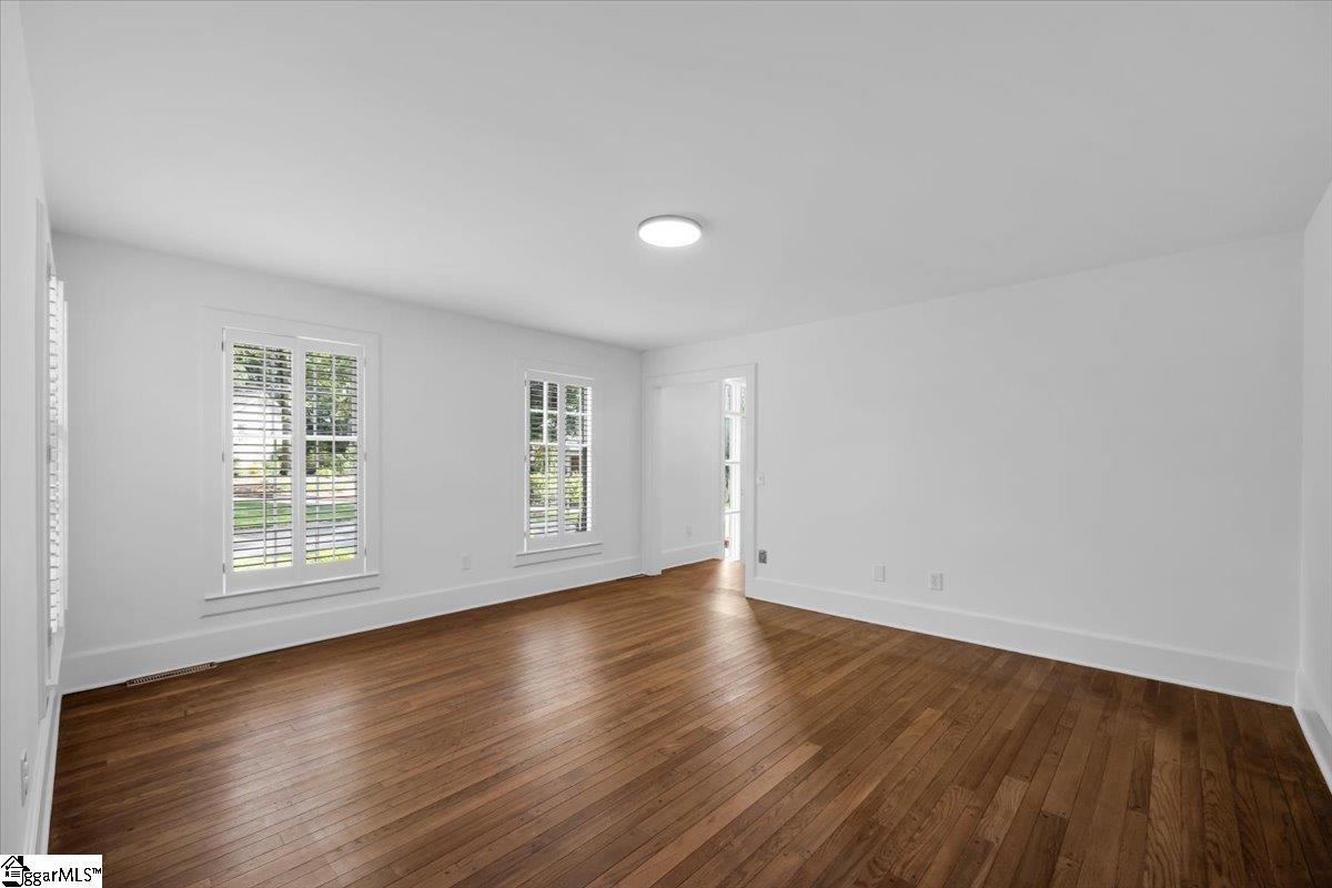300 E Seven Oaks Drive Greenville, SC 29605