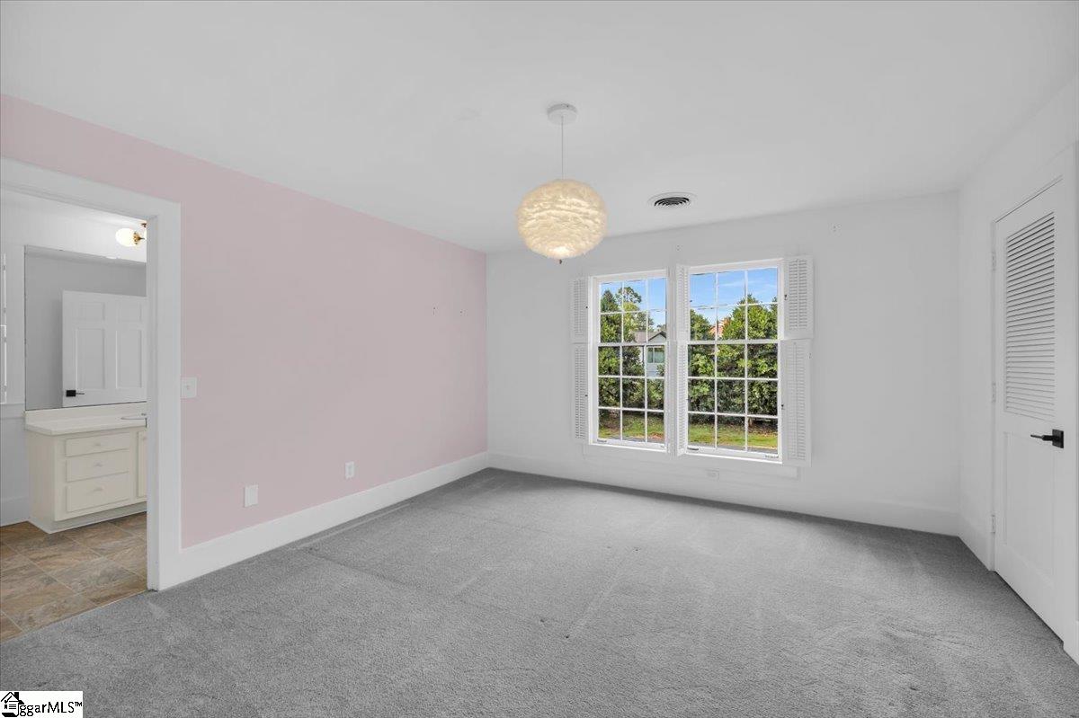 300 E Seven Oaks Drive Greenville, SC 29605