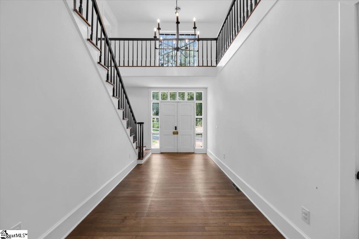 300 E Seven Oaks Drive Greenville, SC 29605