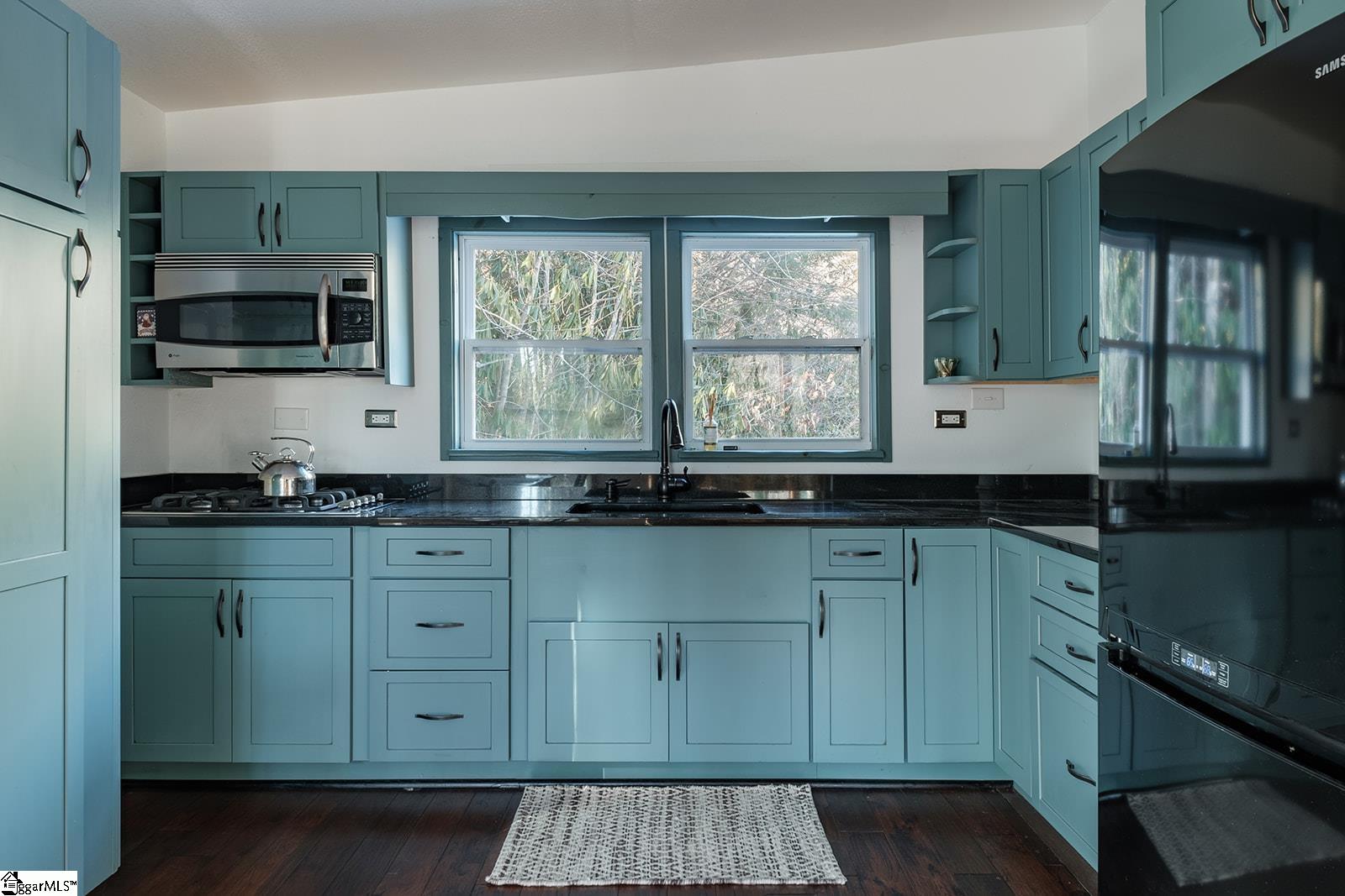 36 Dream Catcher Cove Hayesville, NC 28904