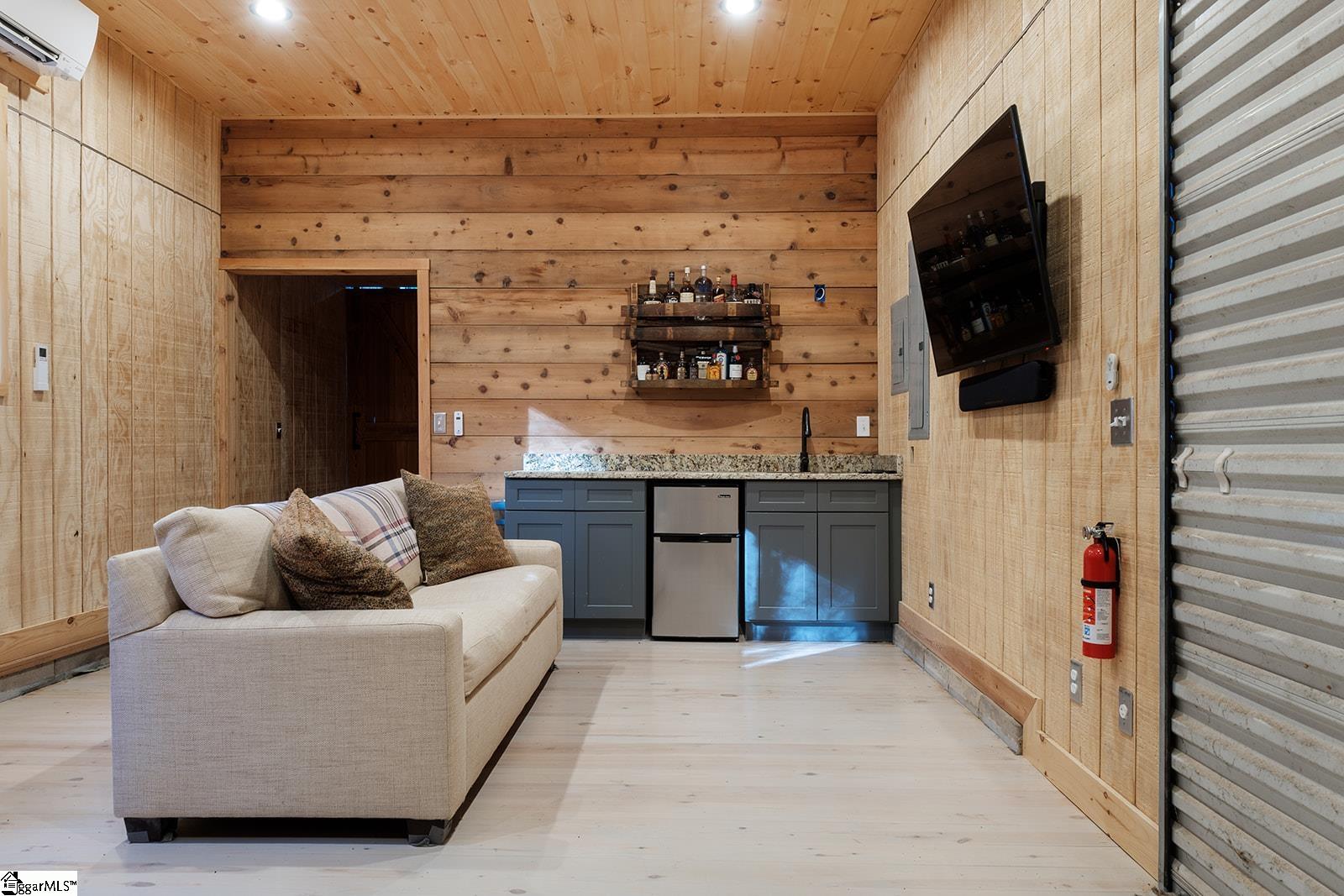 36 Dream Catcher Cove Hayesville, NC 28904