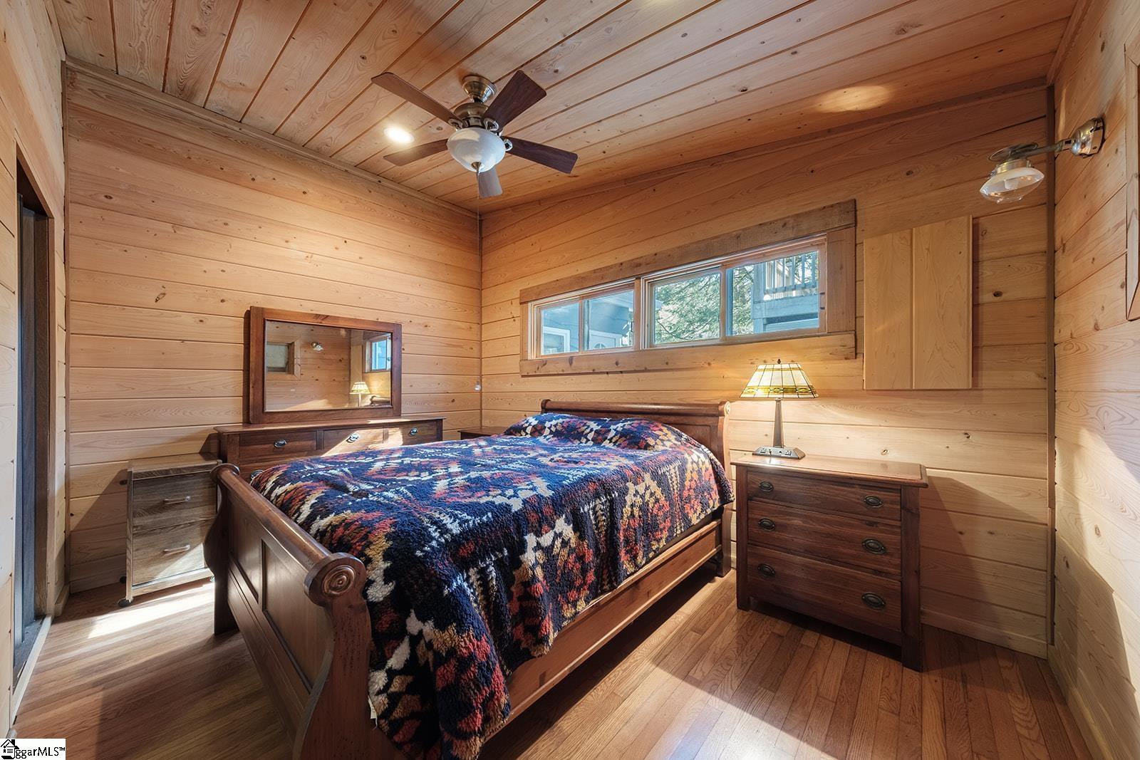36 Dream Catcher Cove Hayesville, NC 28904