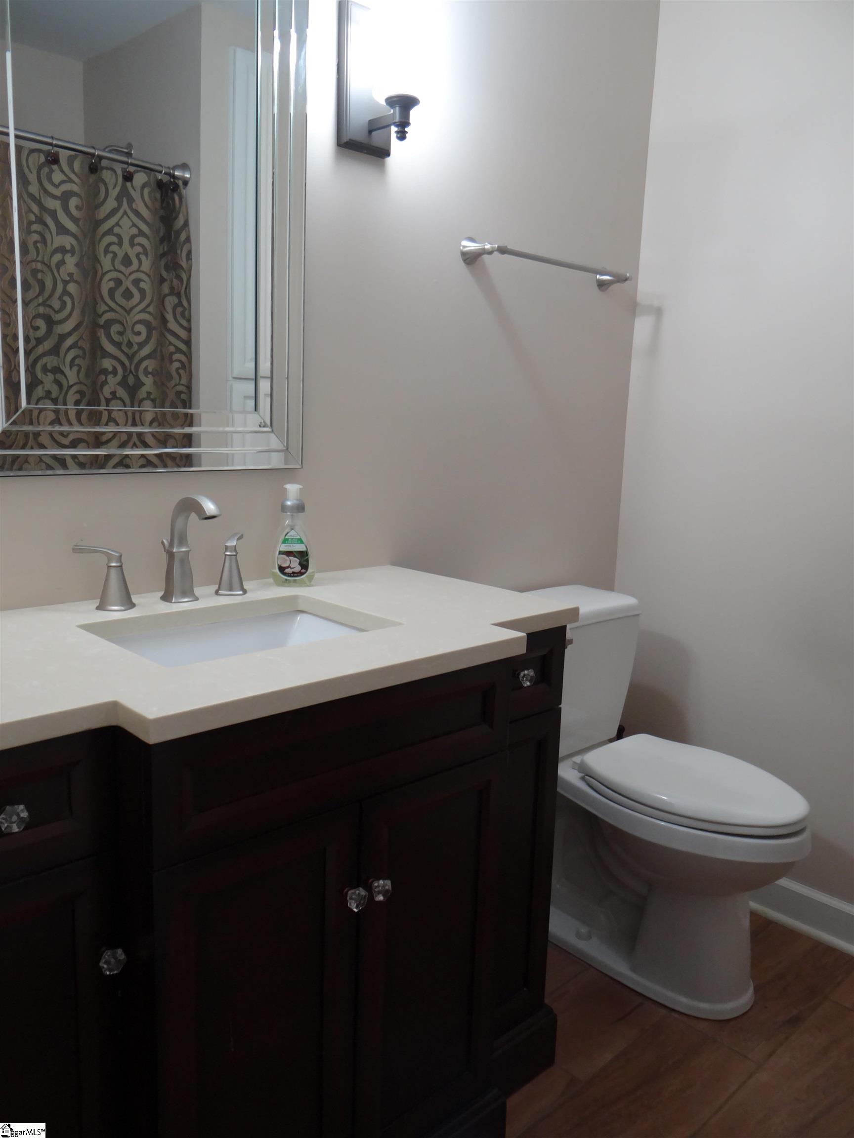 1101 Lakeview Drive Greenville, SC 29611