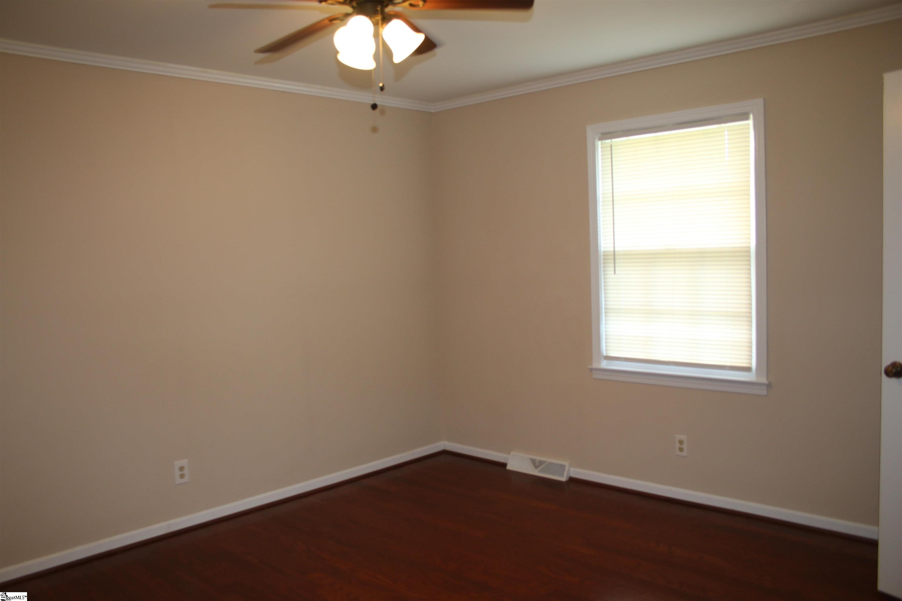 1101 Lakeview Drive Greenville, SC 29611