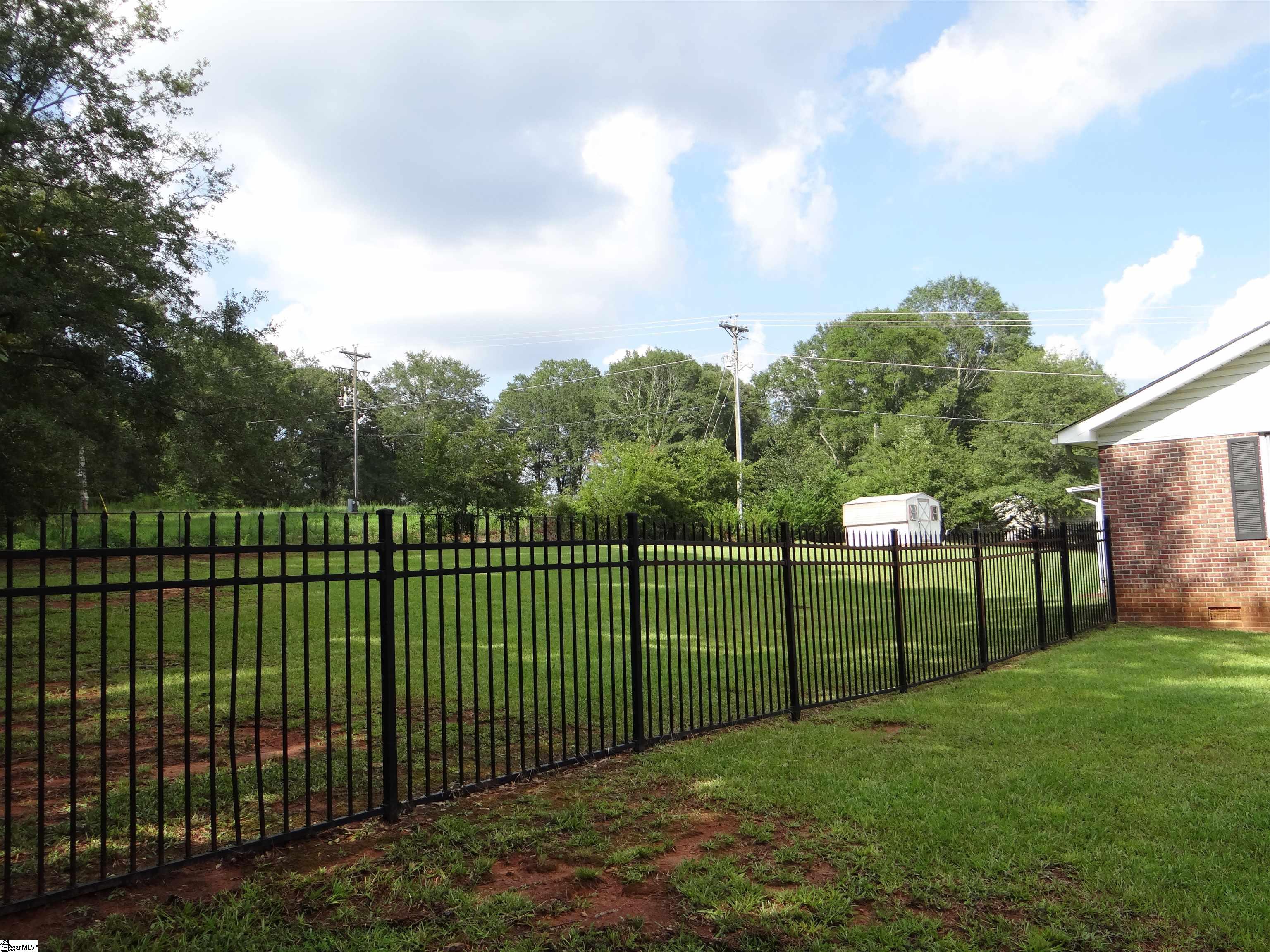 1101 Lakeview Drive Greenville, SC 29611