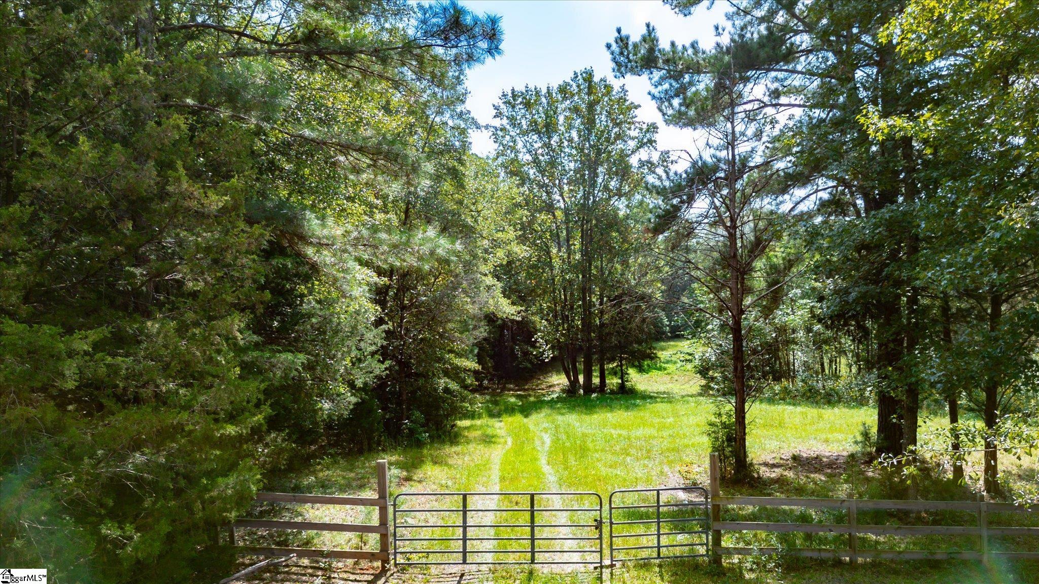 1071 Ricketson Road Iva, SC 29655