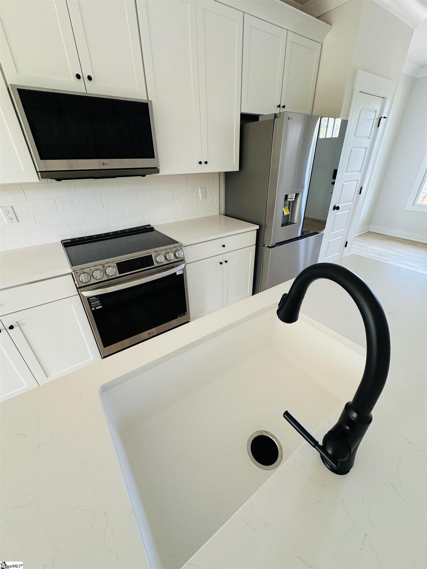 9 Hawthorne Lane UNIT Unit 103 Greenville, SC 29605