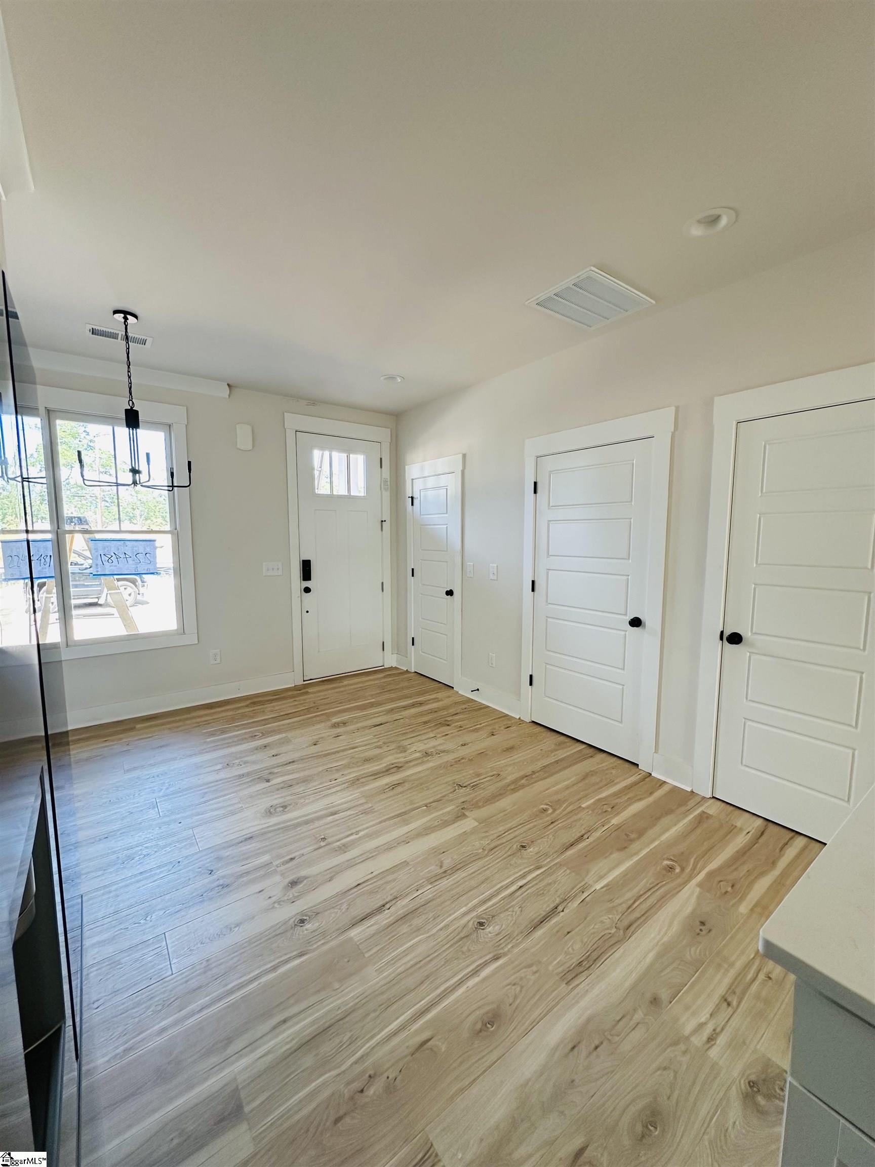 9 Hawthorne Lane UNIT Unit 103 Greenville, SC 29605