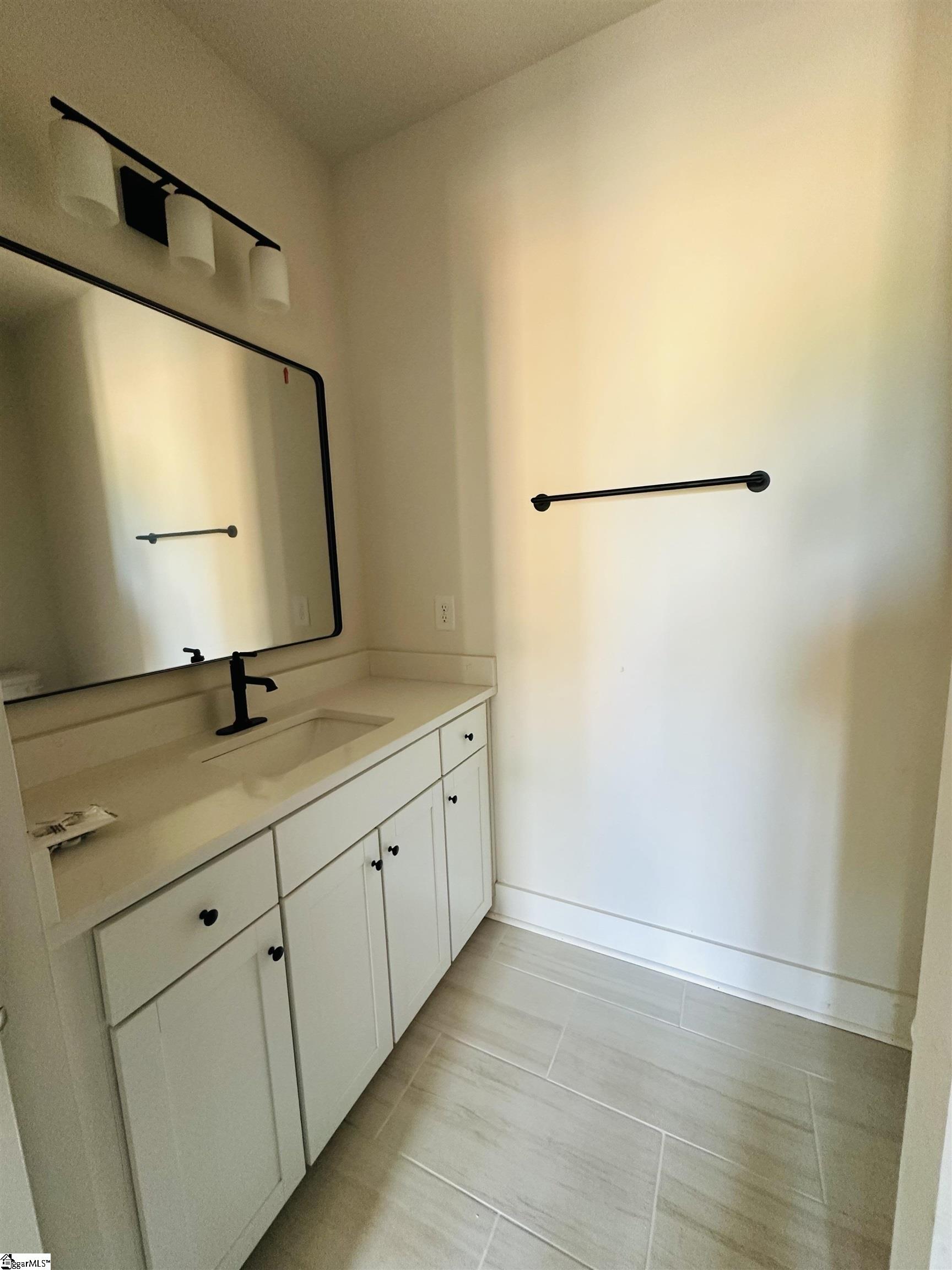 9 Hawthorne Lane UNIT Unit 103 Greenville, SC 29605