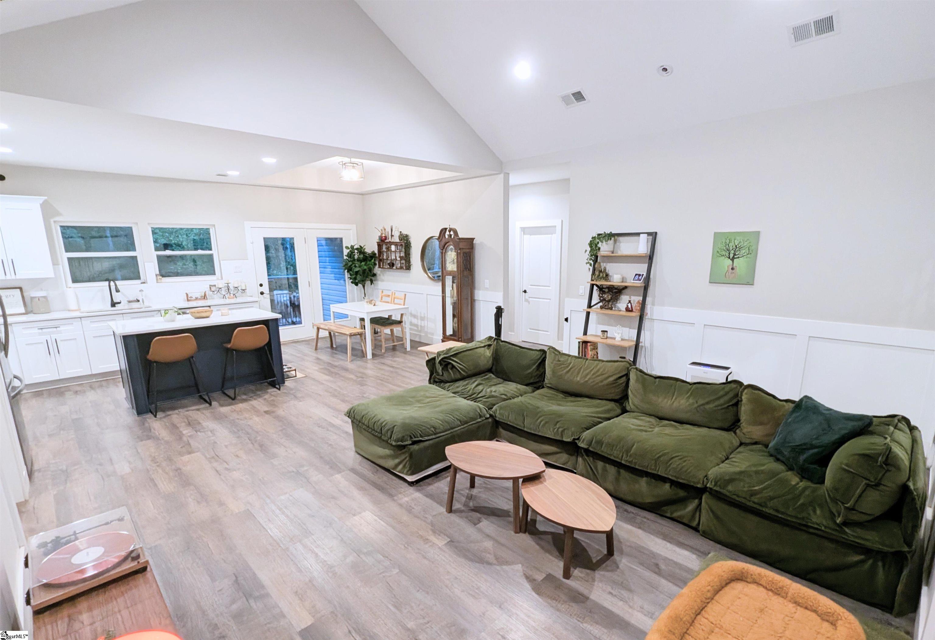 208 Anchor Road Greenville, SC 29617