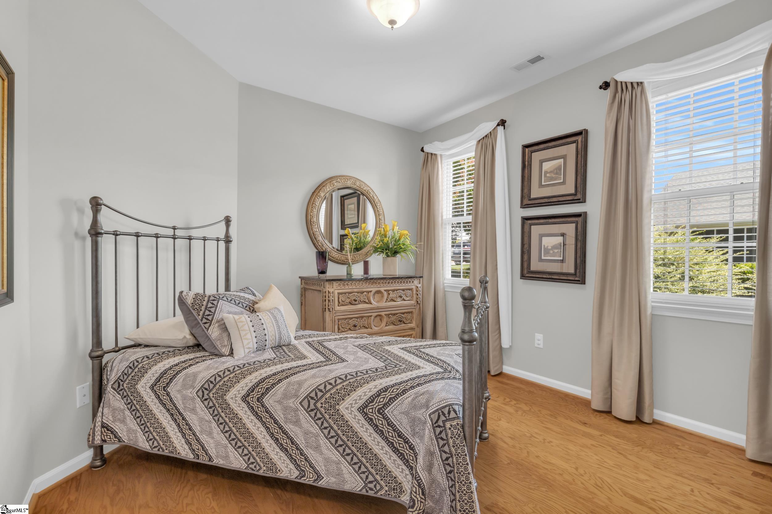 3 Meadowlands Way Greenville, SC 29615