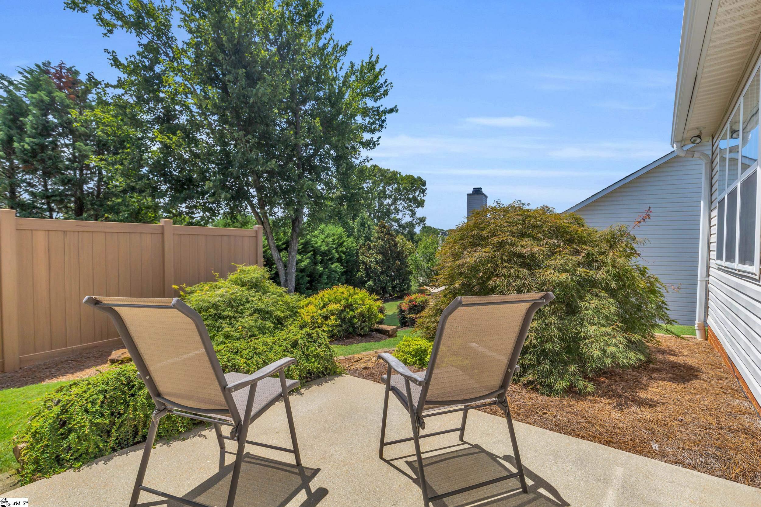 3 Meadowlands Way Greenville, SC 29615