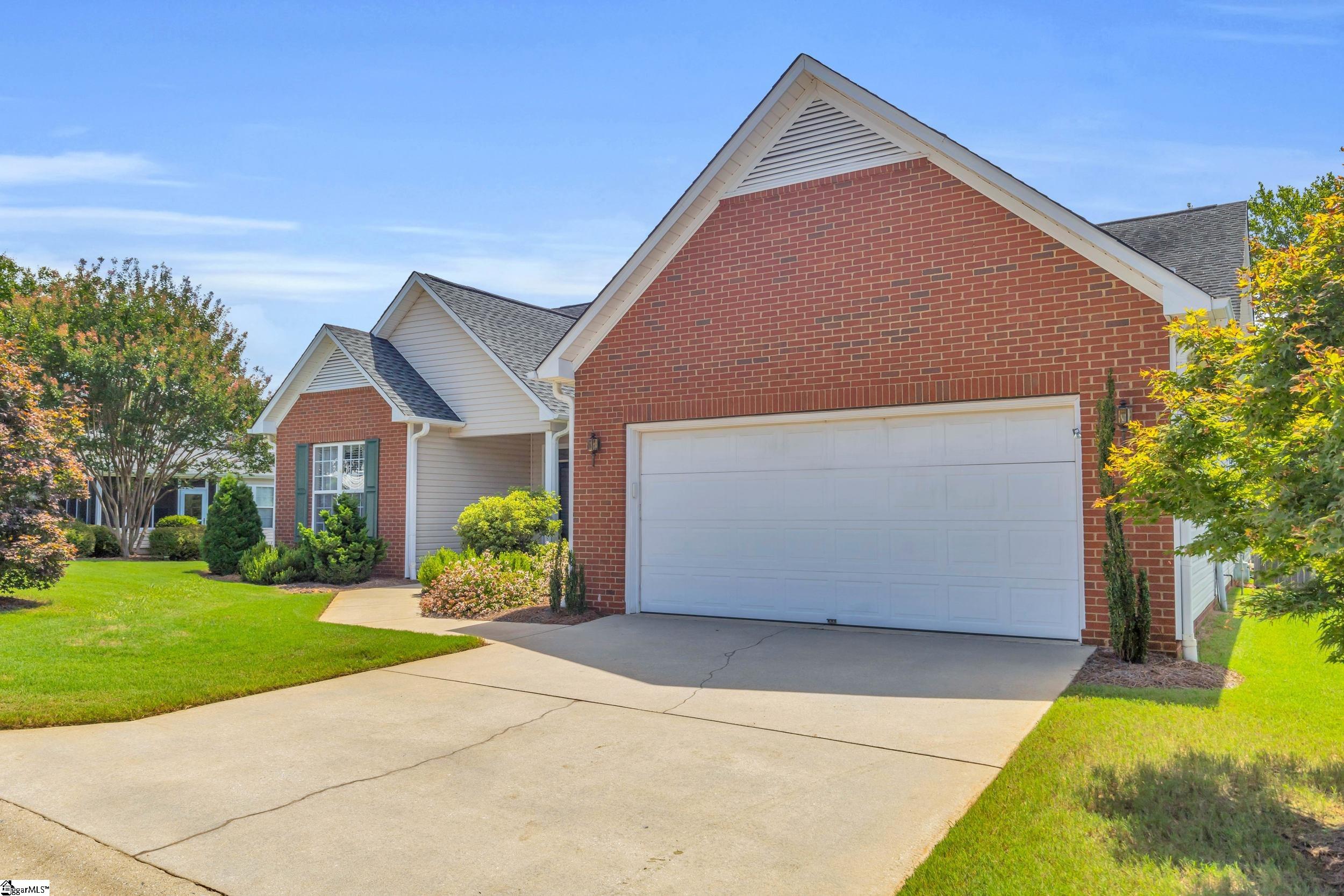 3 Meadowlands Way Greenville, SC 29615