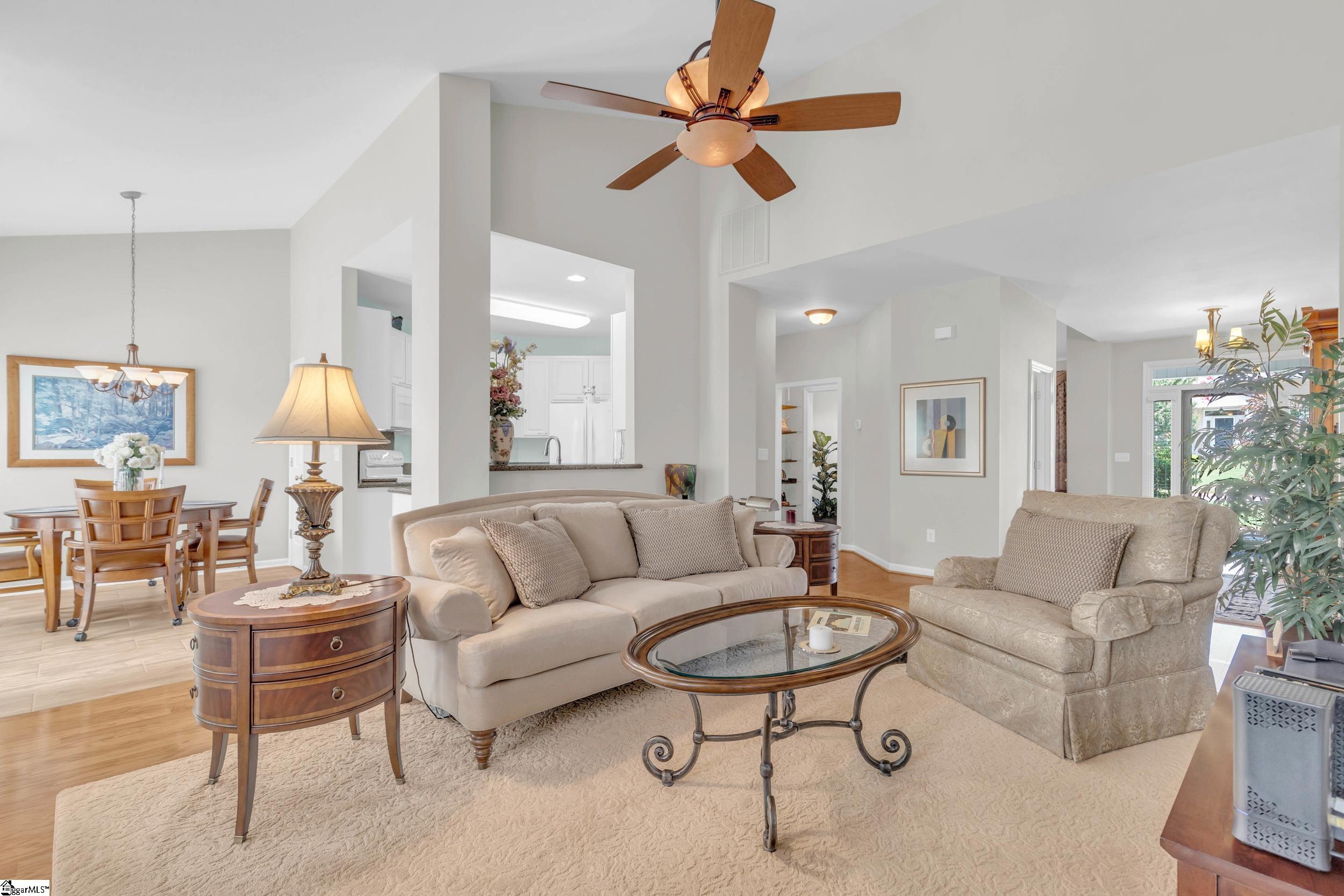 3 Meadowlands Way Greenville, SC 29615