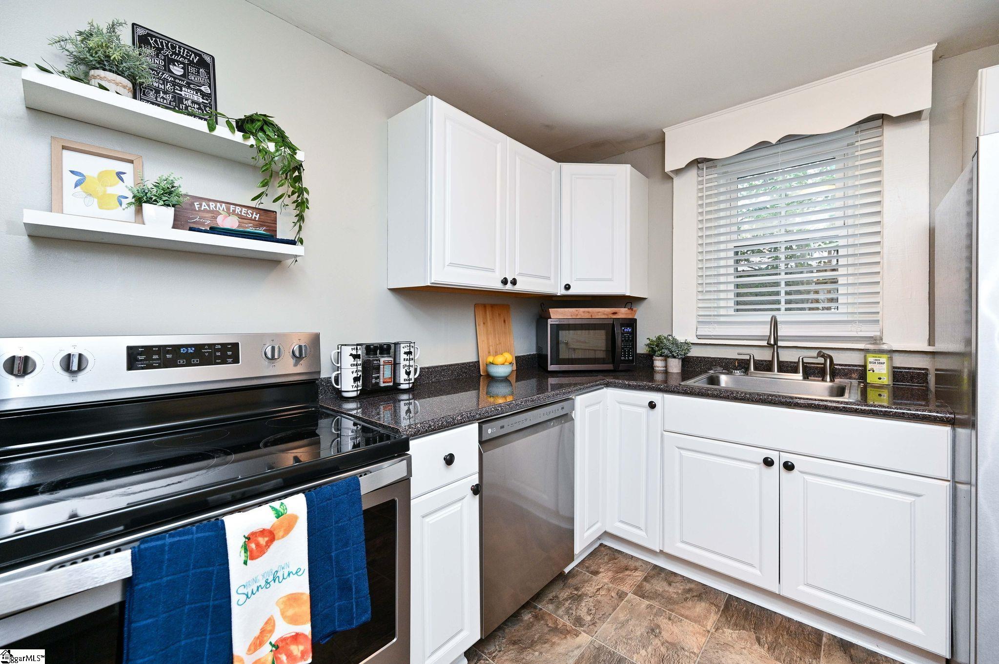 121 Bleckley Avenue Greenville, SC 29607
