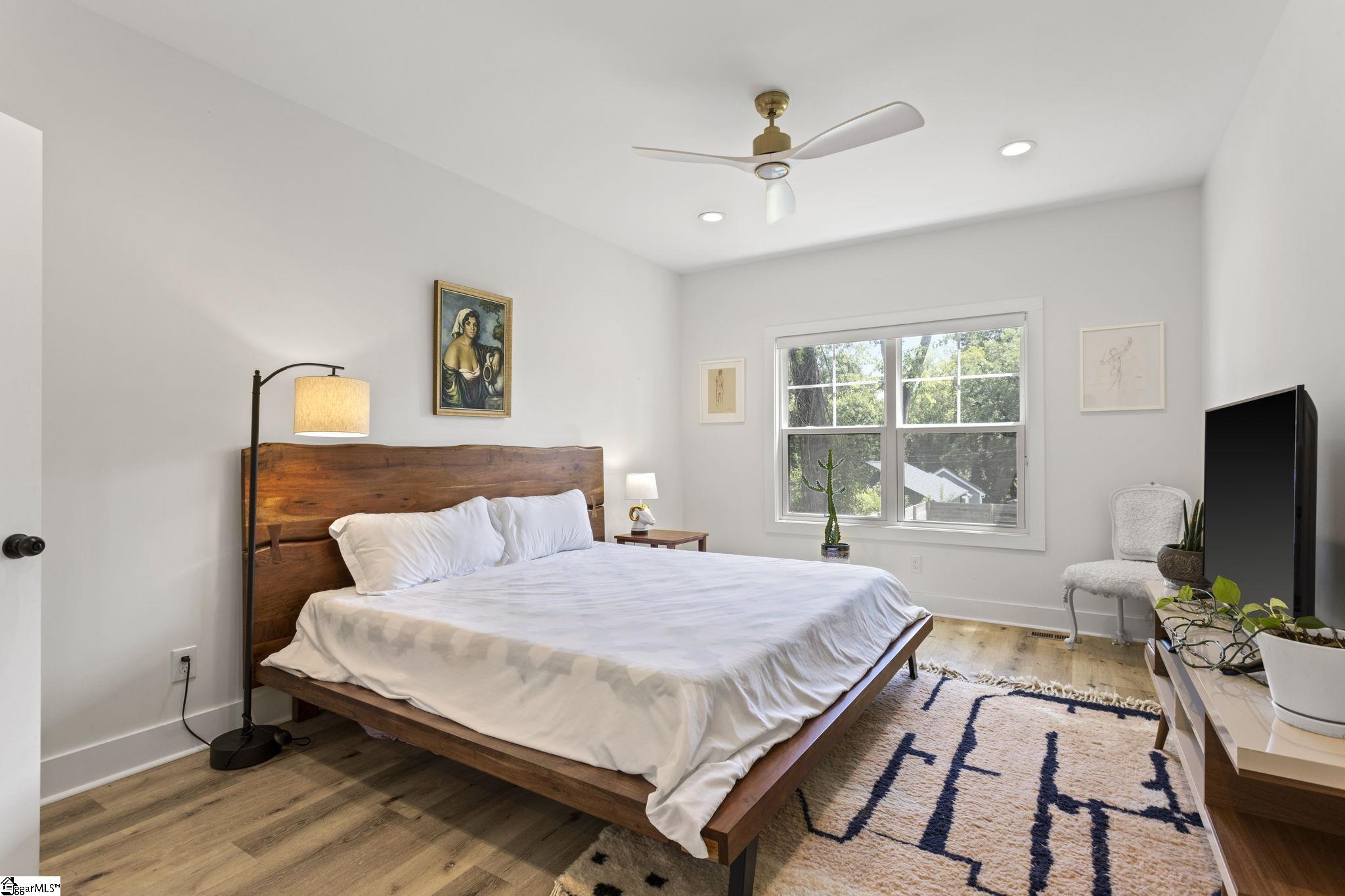 28 N Vance Street Greenville, SC 29611