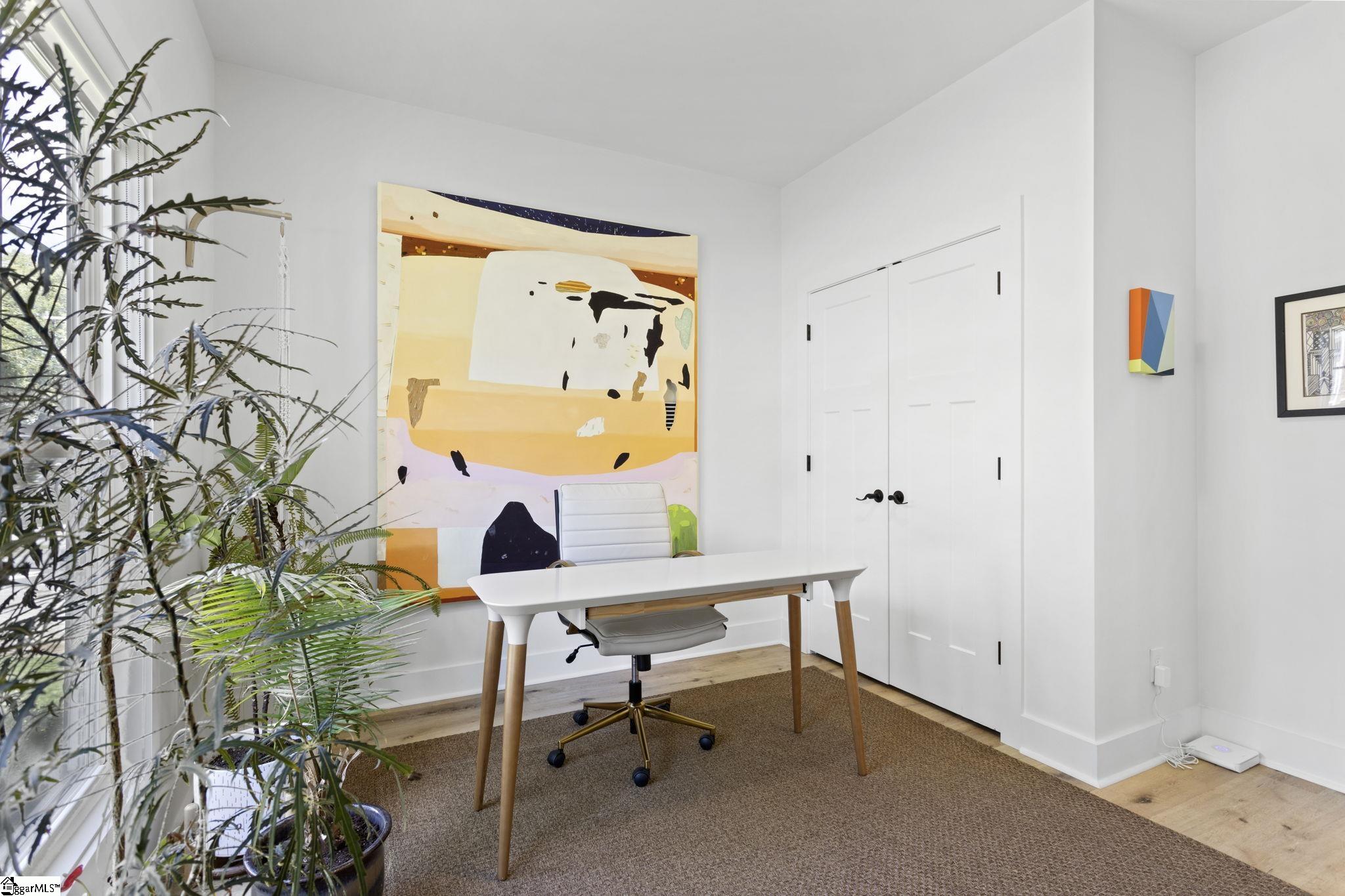 28 N Vance Street Greenville, SC 29611