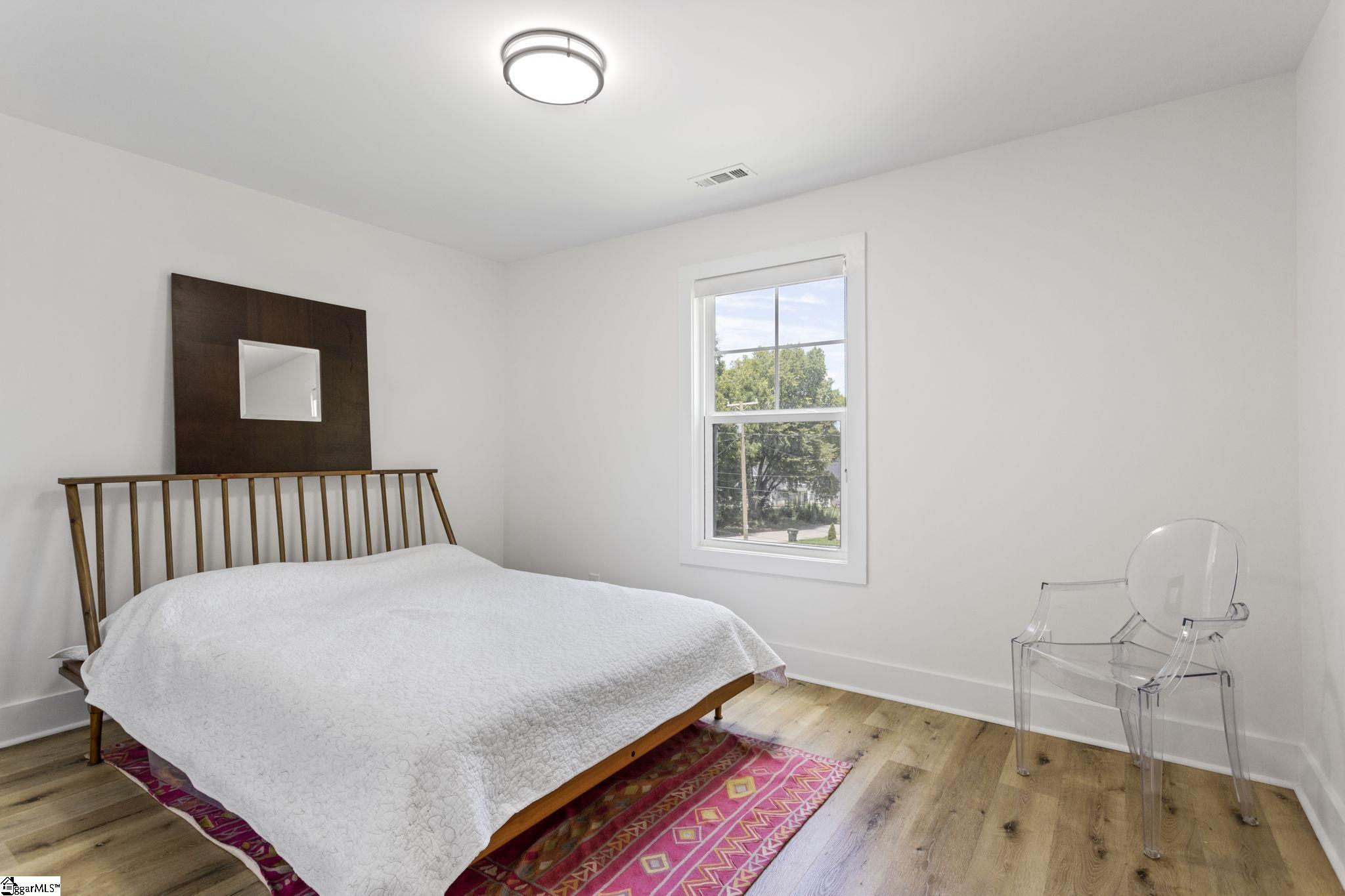 28 N Vance Street Greenville, SC 29611