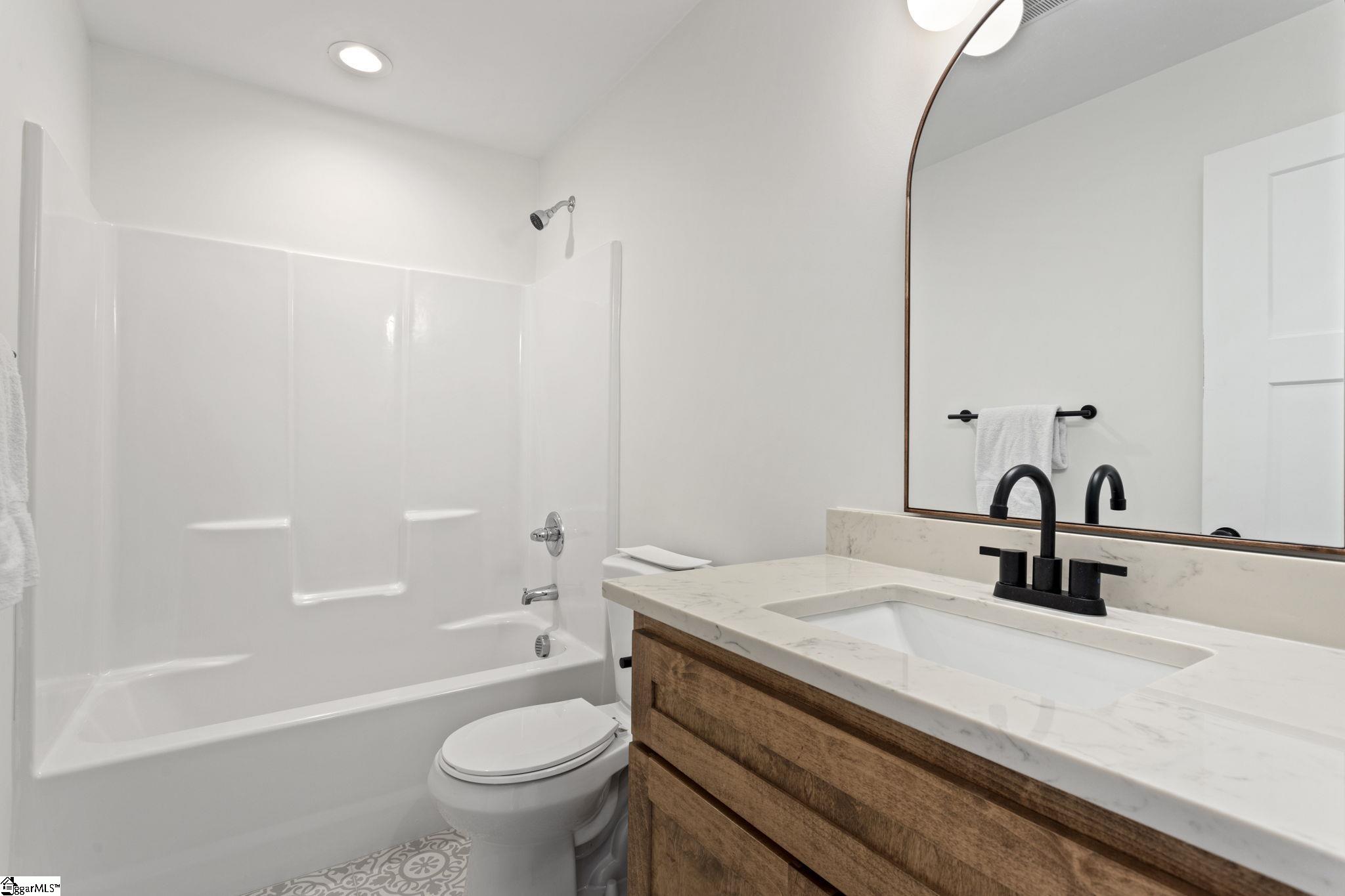 28 N Vance Street Greenville, SC 29611