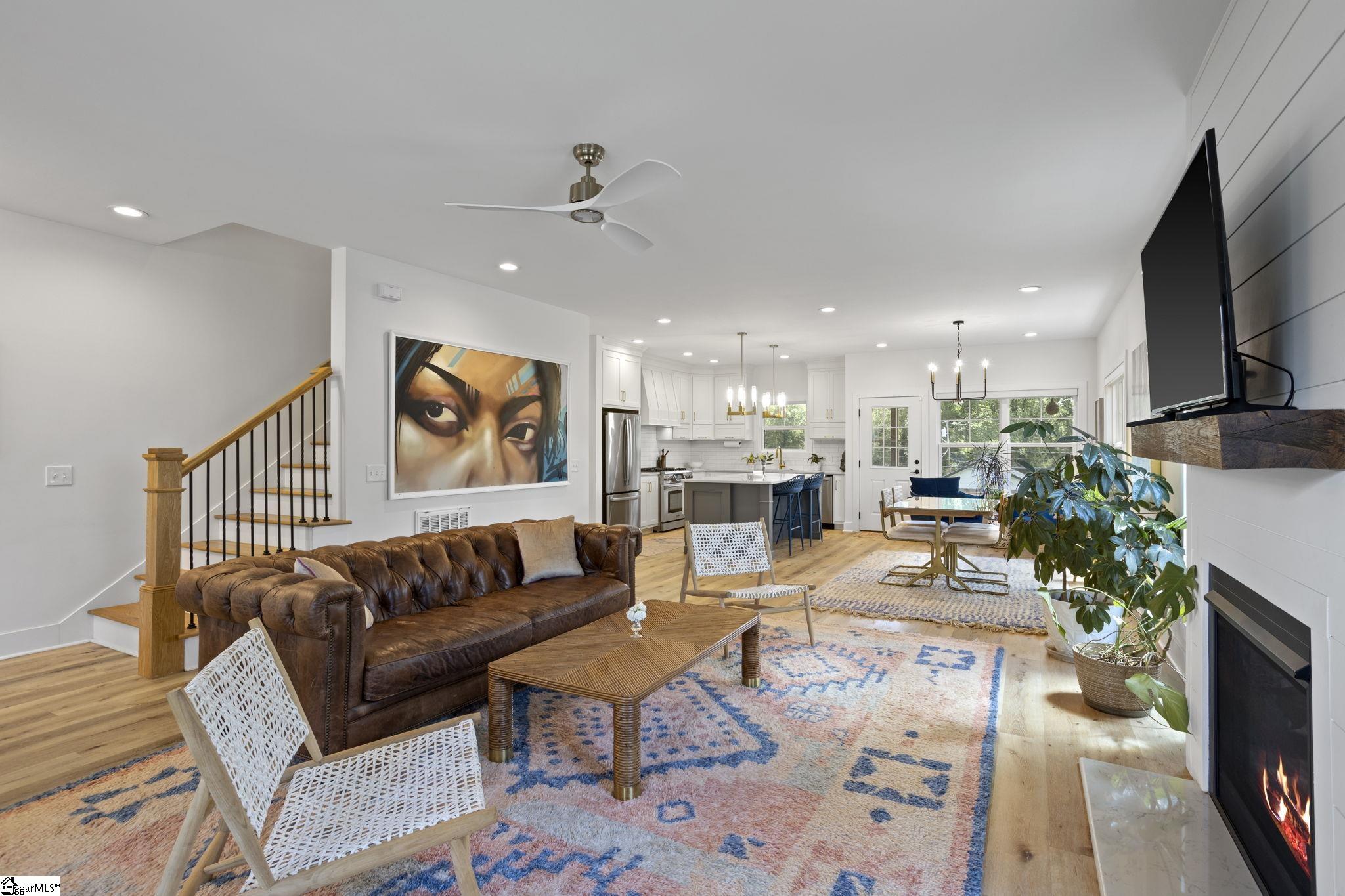 28 N Vance Street Greenville, SC 29611