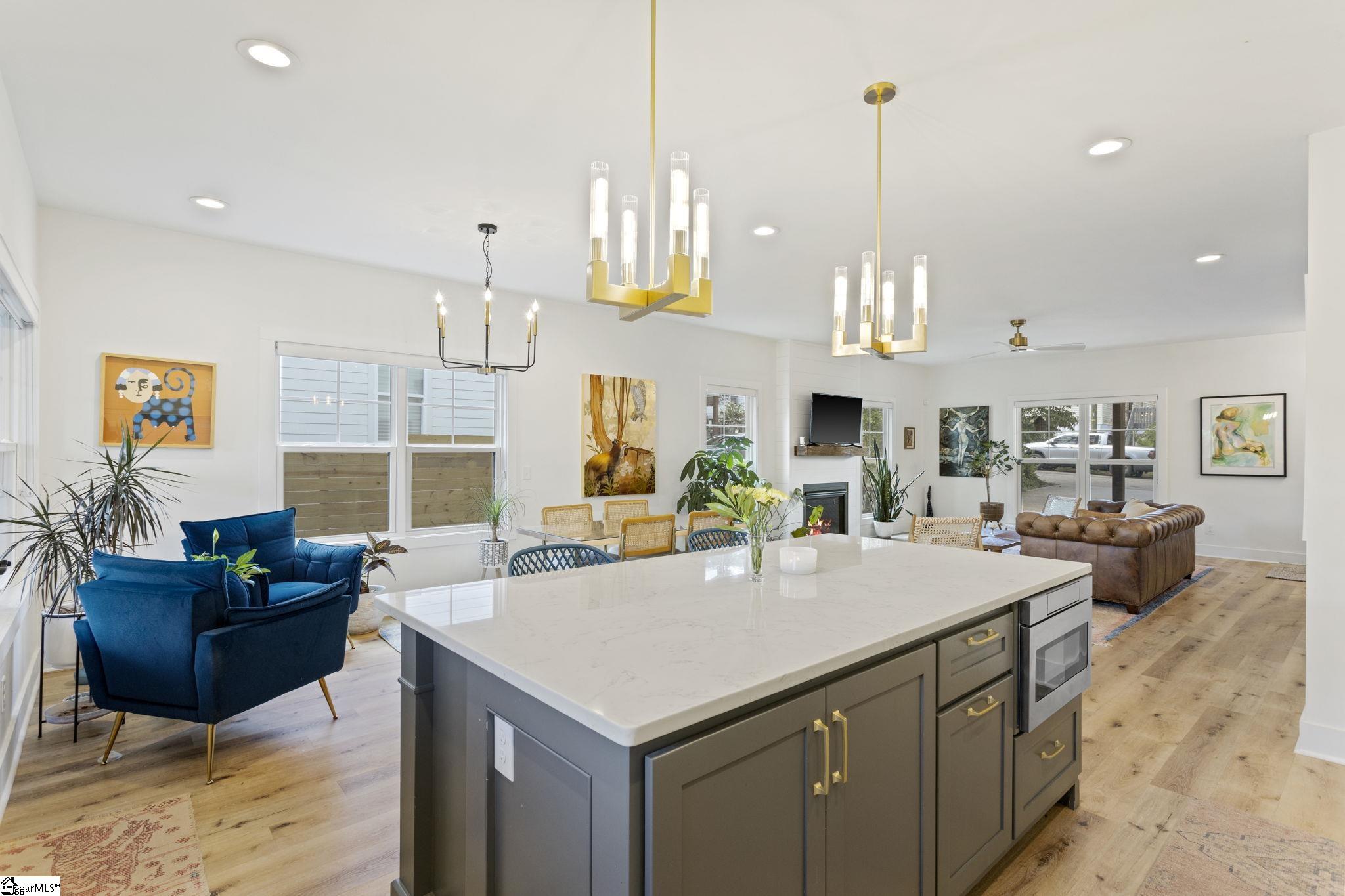 28 N Vance Street Greenville, SC 29611