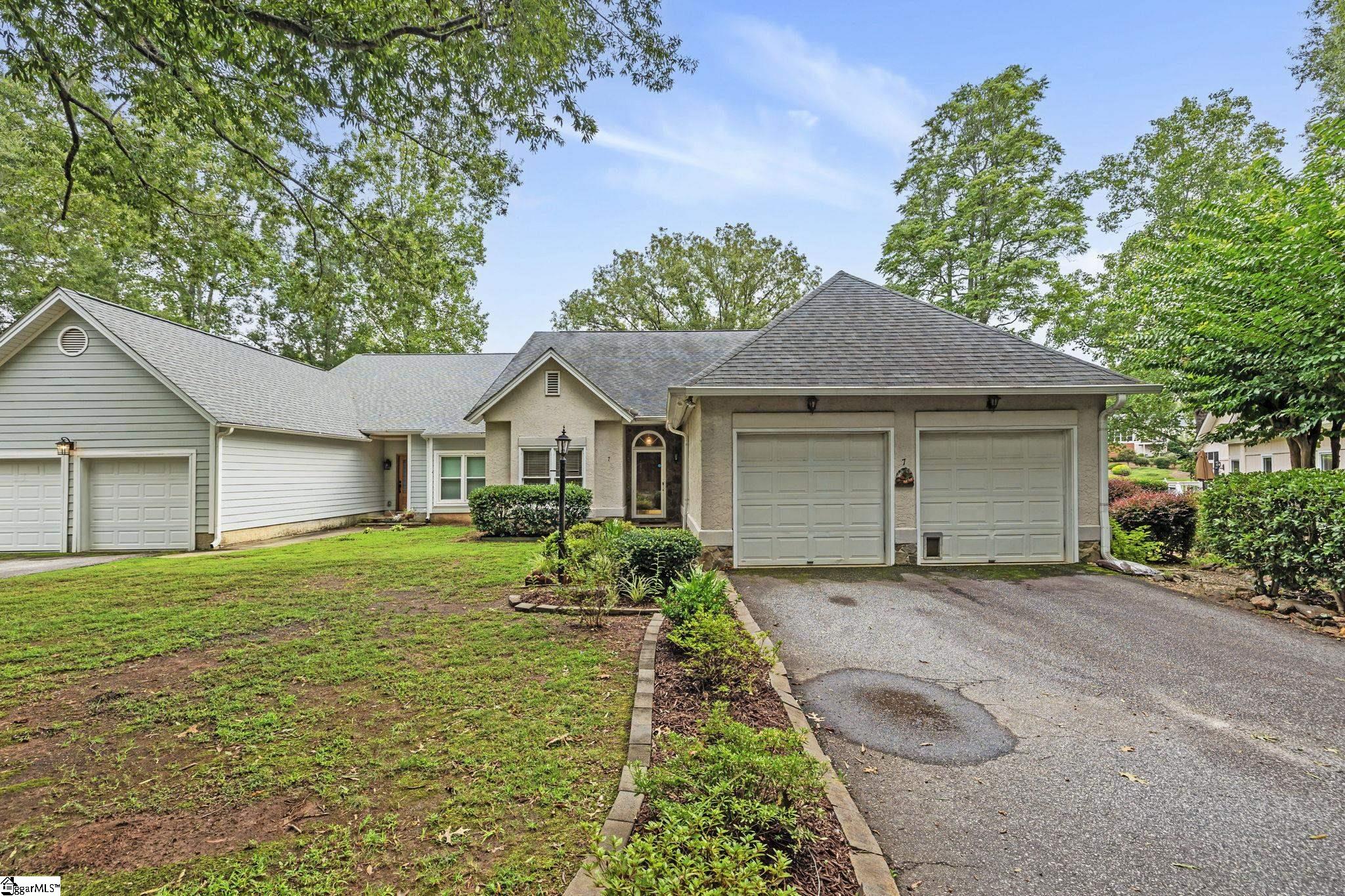 7 15th Vantage Campobello, SC 29322