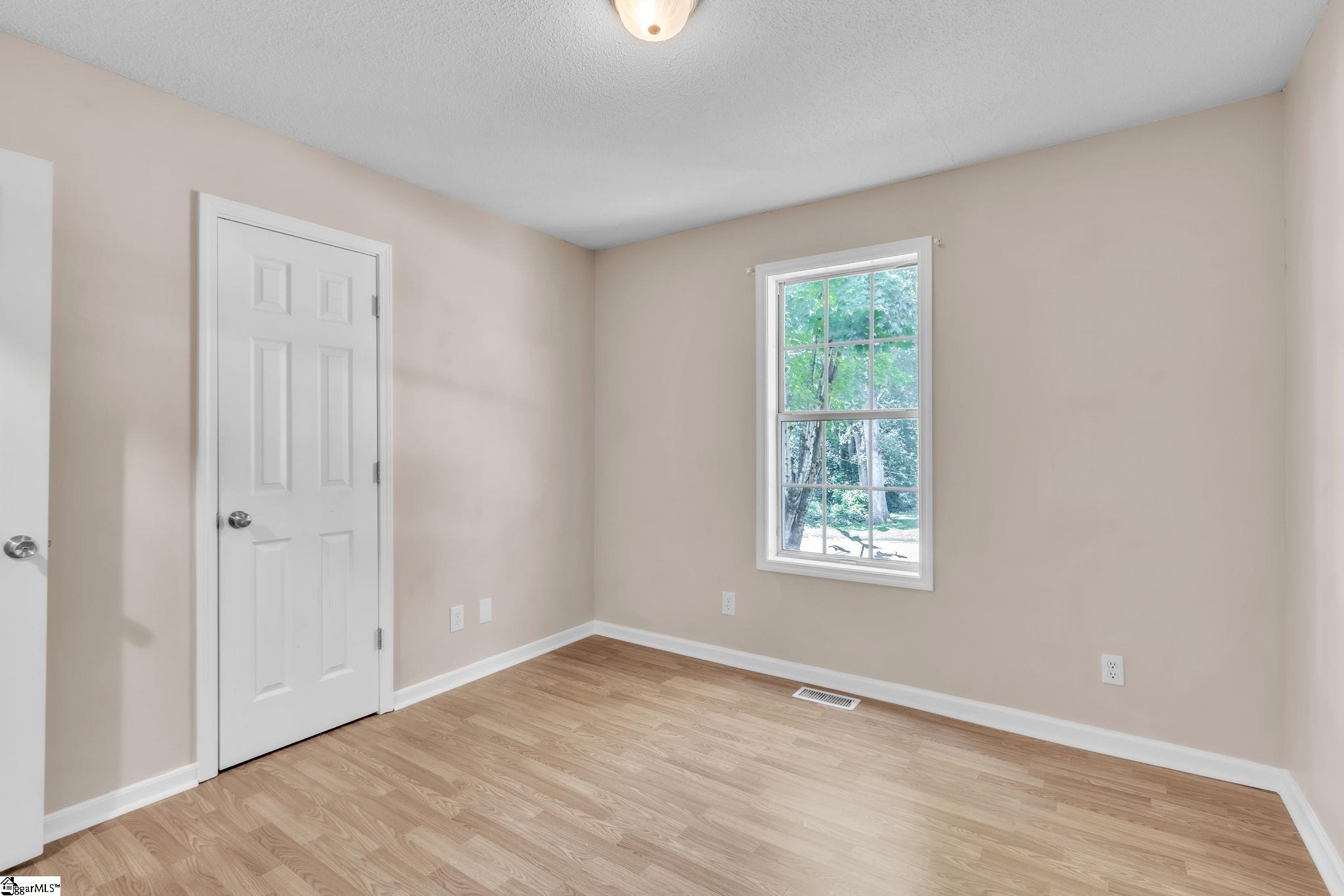 110 Nottingham Lane Easley, SC 29640