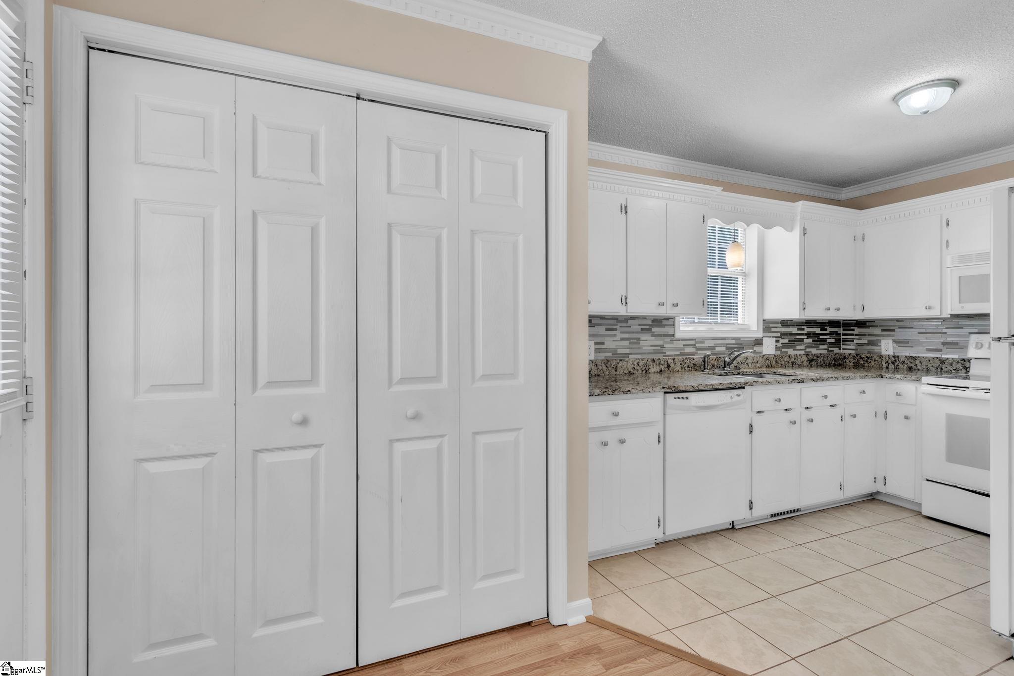 110 Nottingham Lane Easley, SC 29640