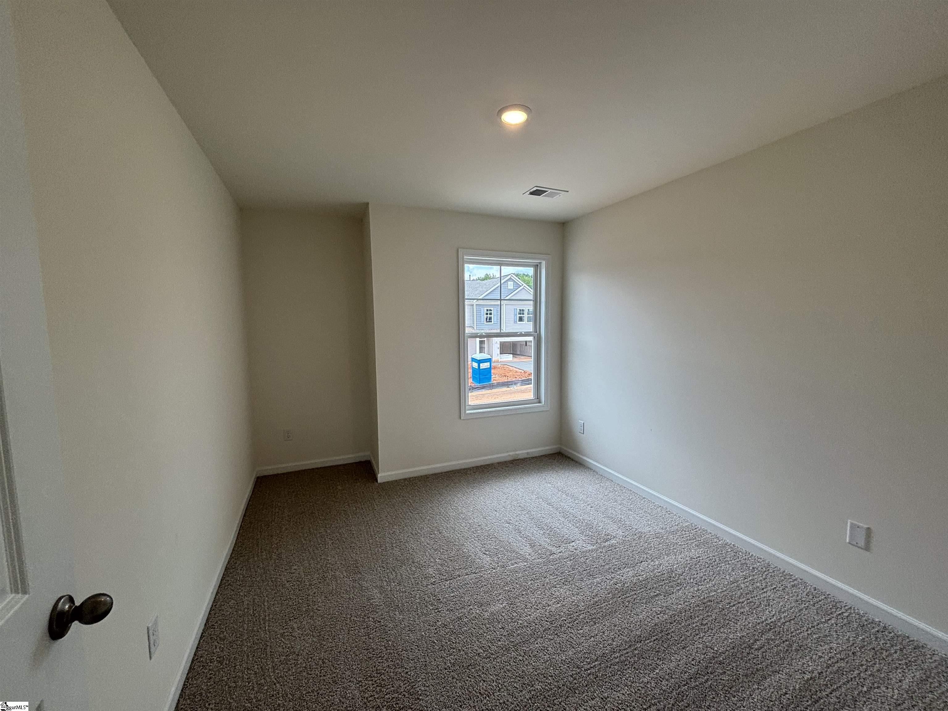 2033 Halton Oaks Drive Spartanburg, SC 29303