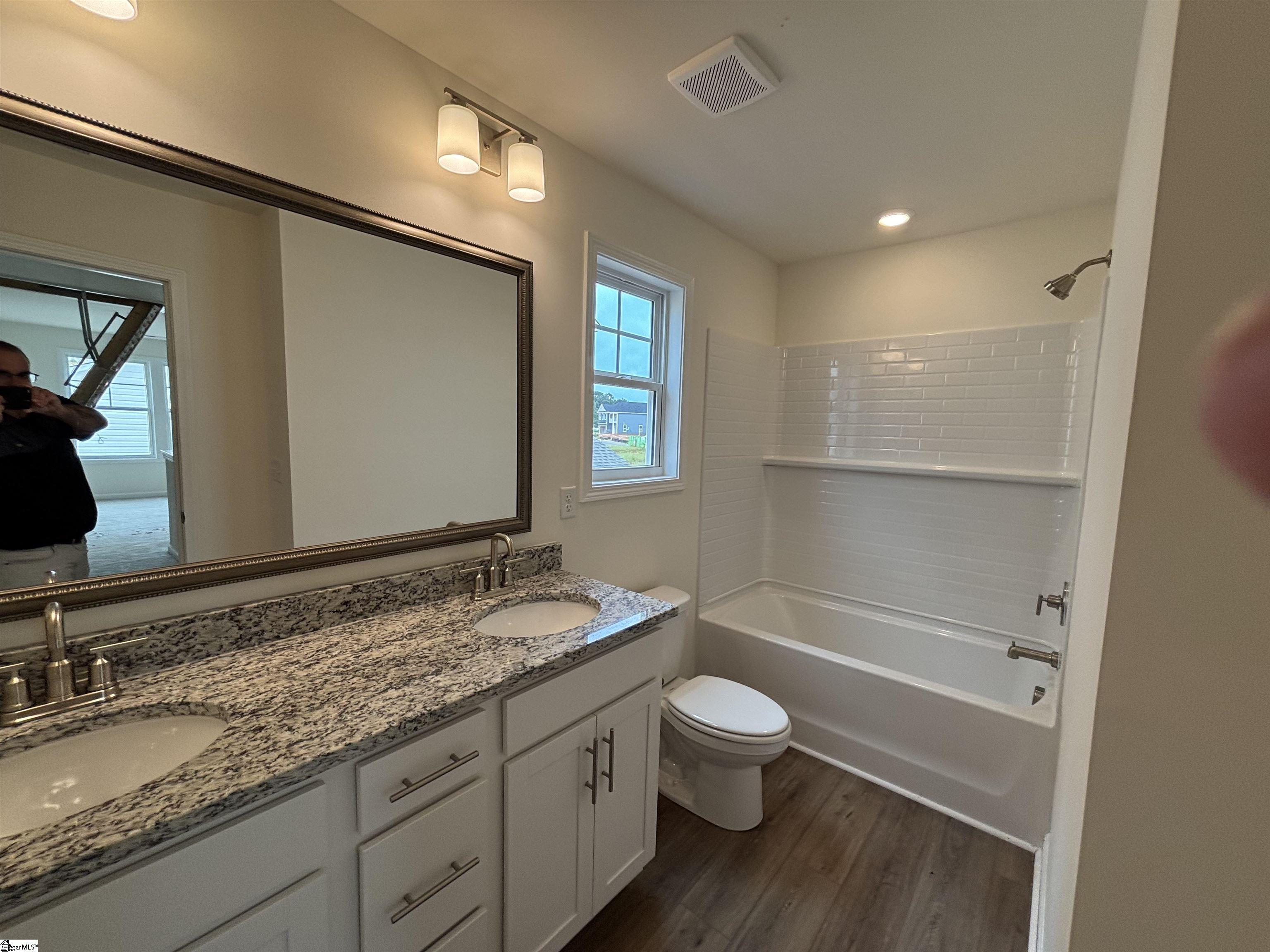2033 Halton Oaks Drive Spartanburg, SC 29303