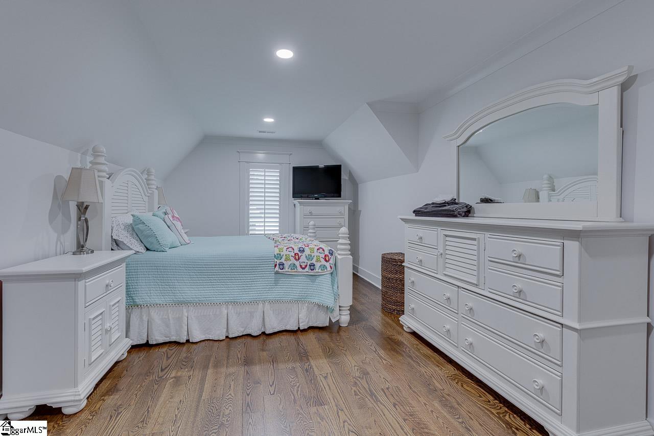 8 Angelo Court Greenville, SC 29607