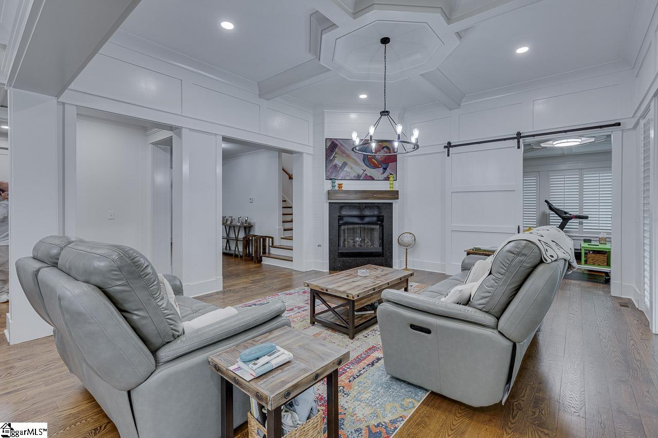 8 Angelo Court Greenville, SC 29607