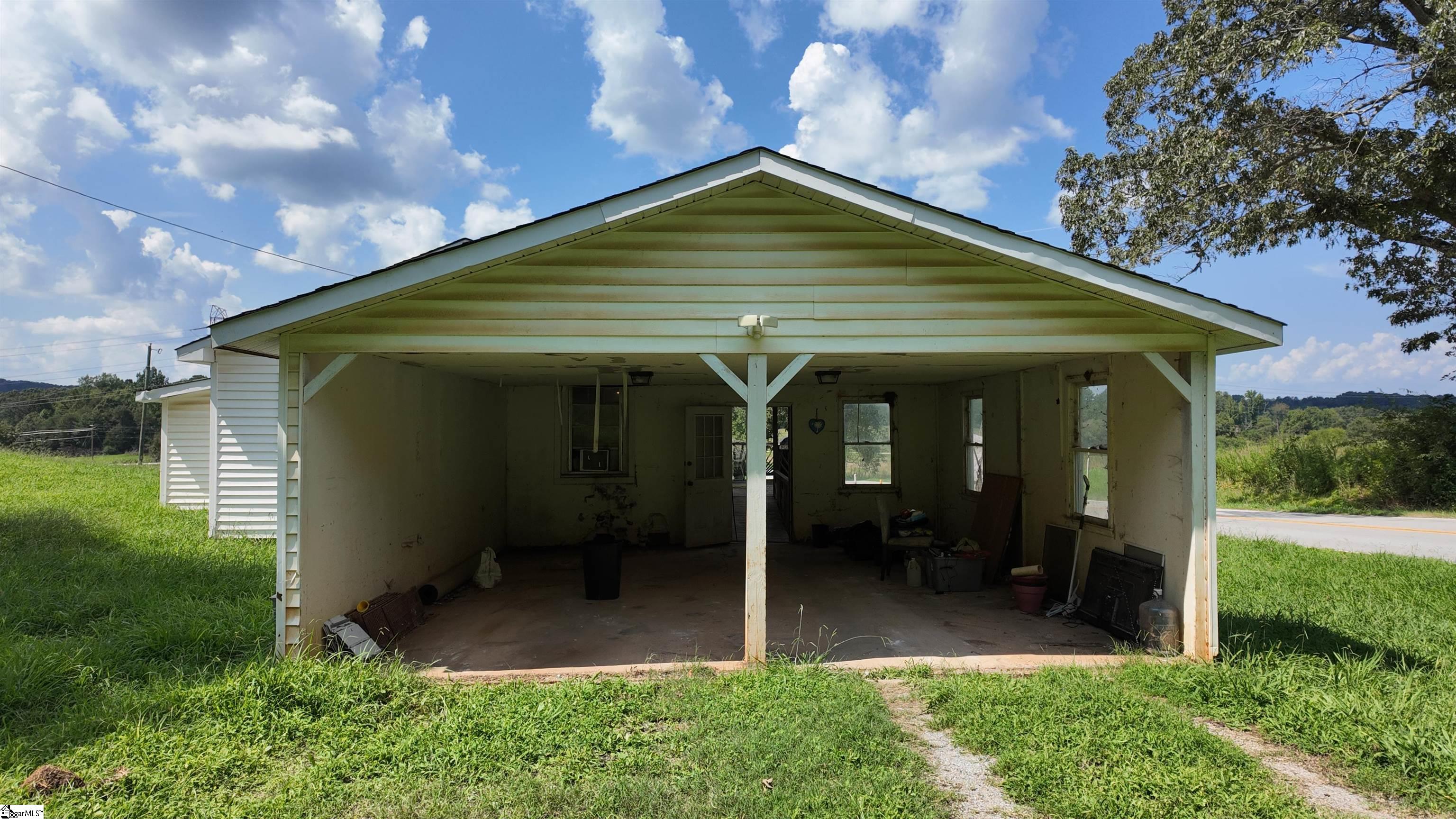 335 Eds Road Blacksburg, SC 29702-839