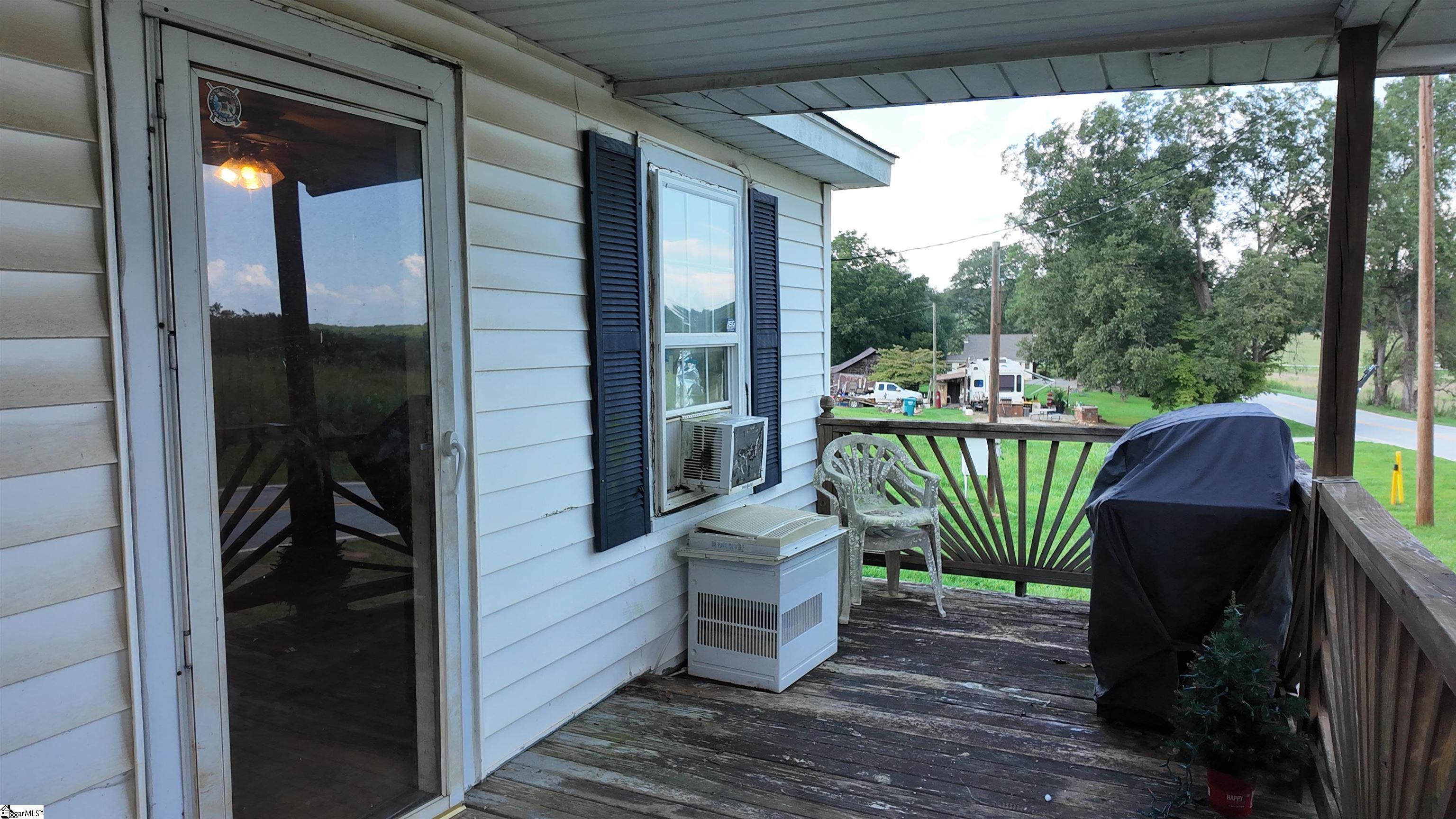 335 Eds Road Blacksburg, SC 29702-839