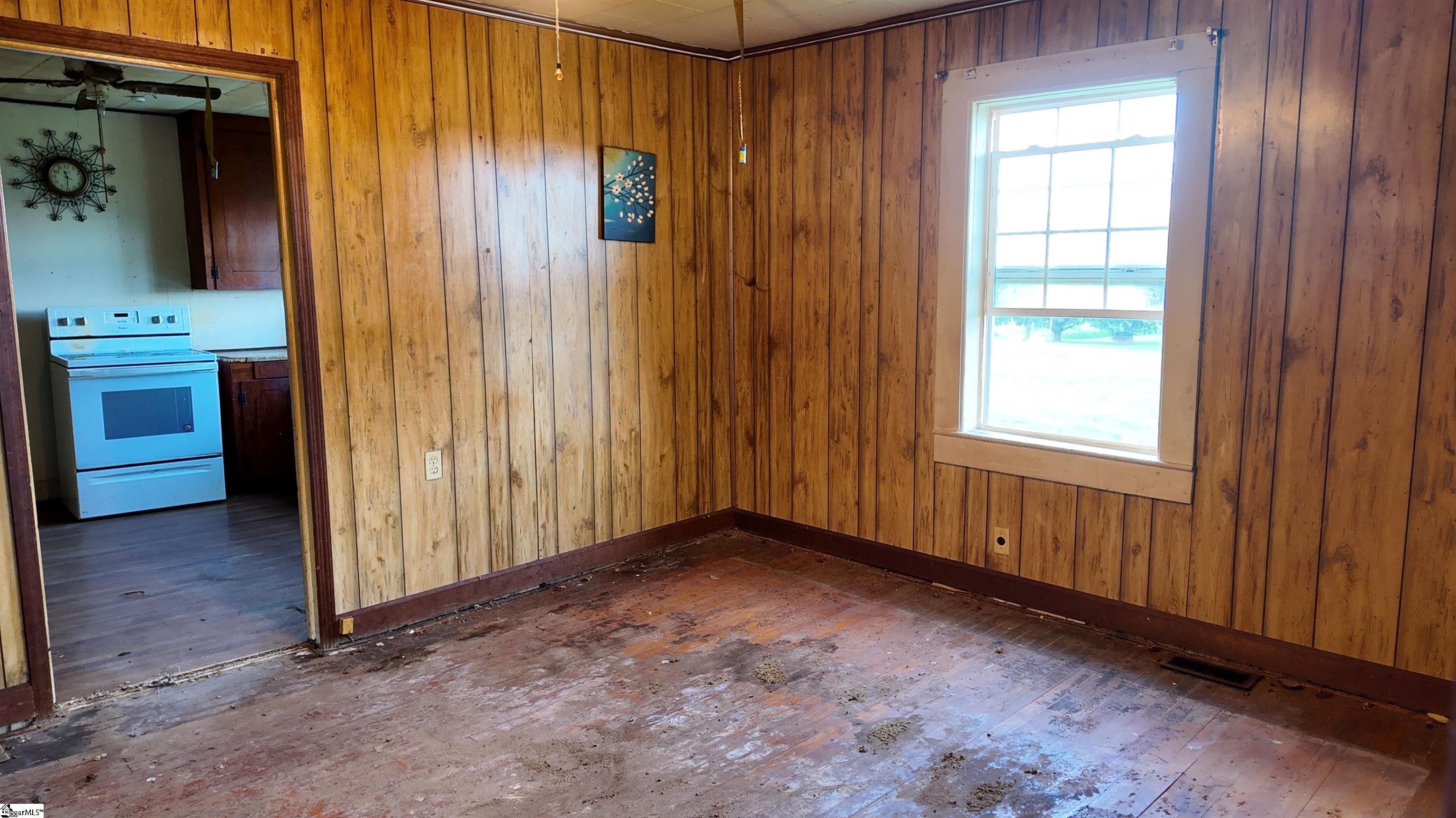 335 Eds Road Blacksburg, SC 29702-839