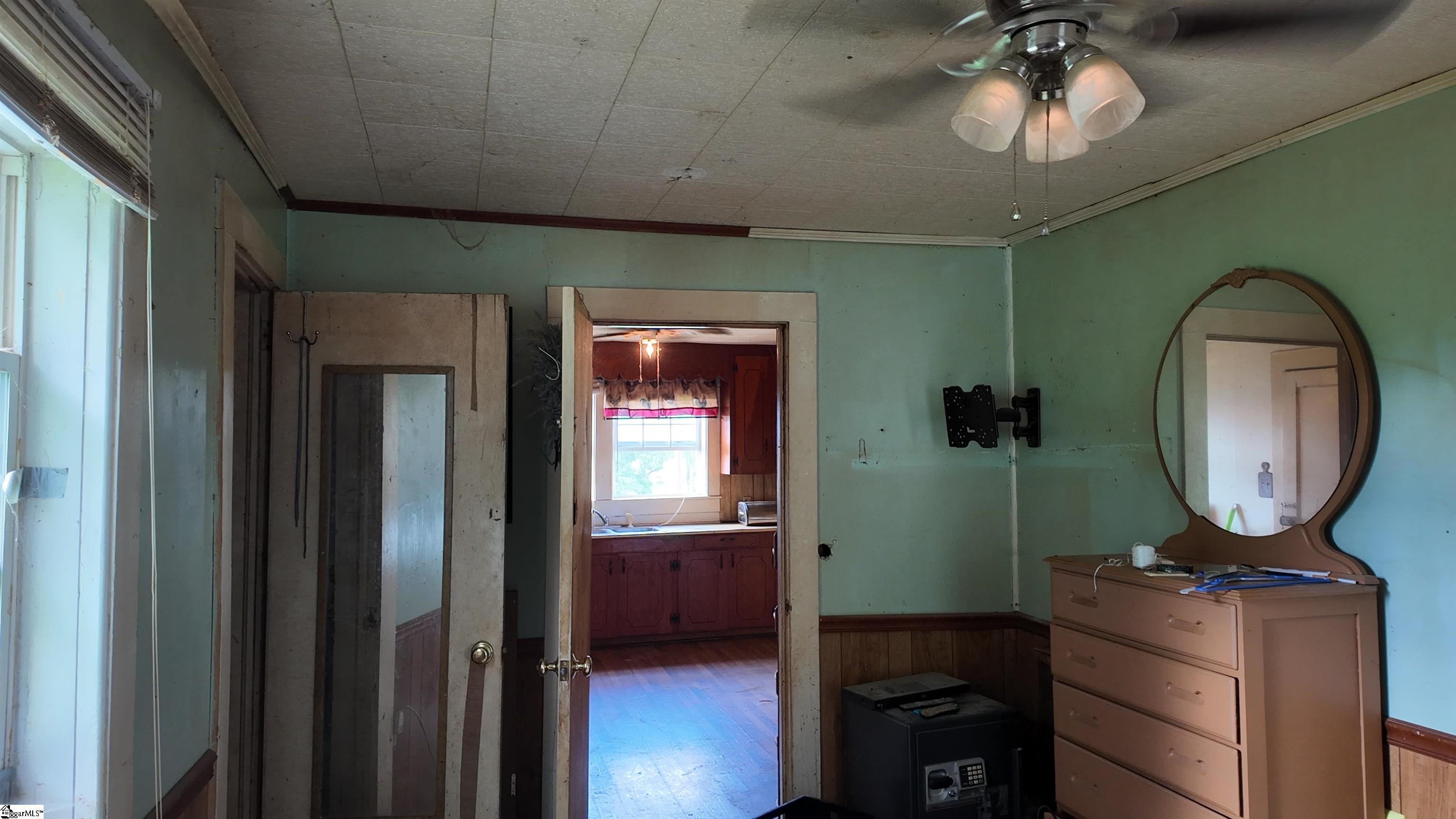 335 Eds Road Blacksburg, SC 29702-839