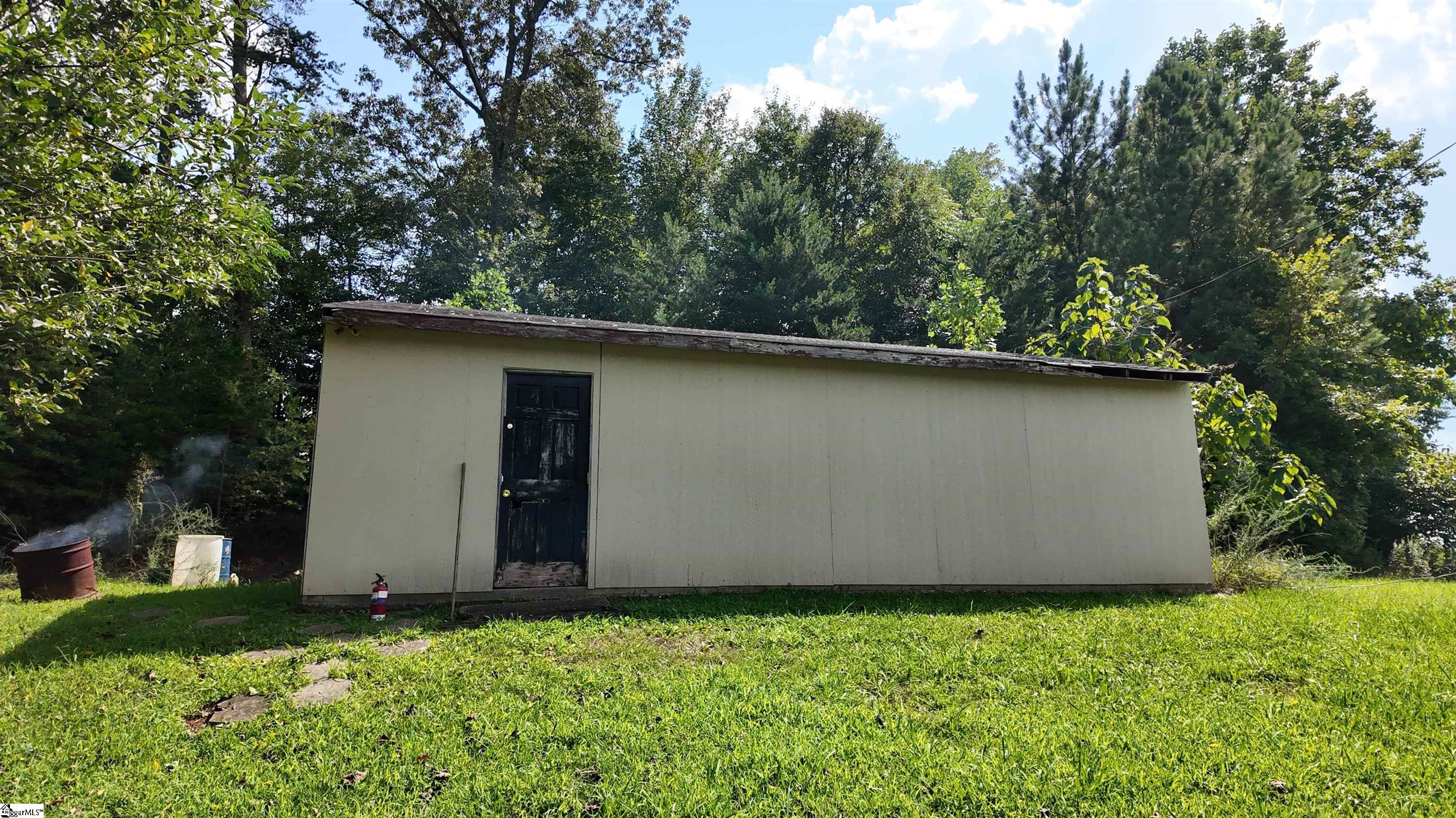 335 Eds Road Blacksburg, SC 29702-839