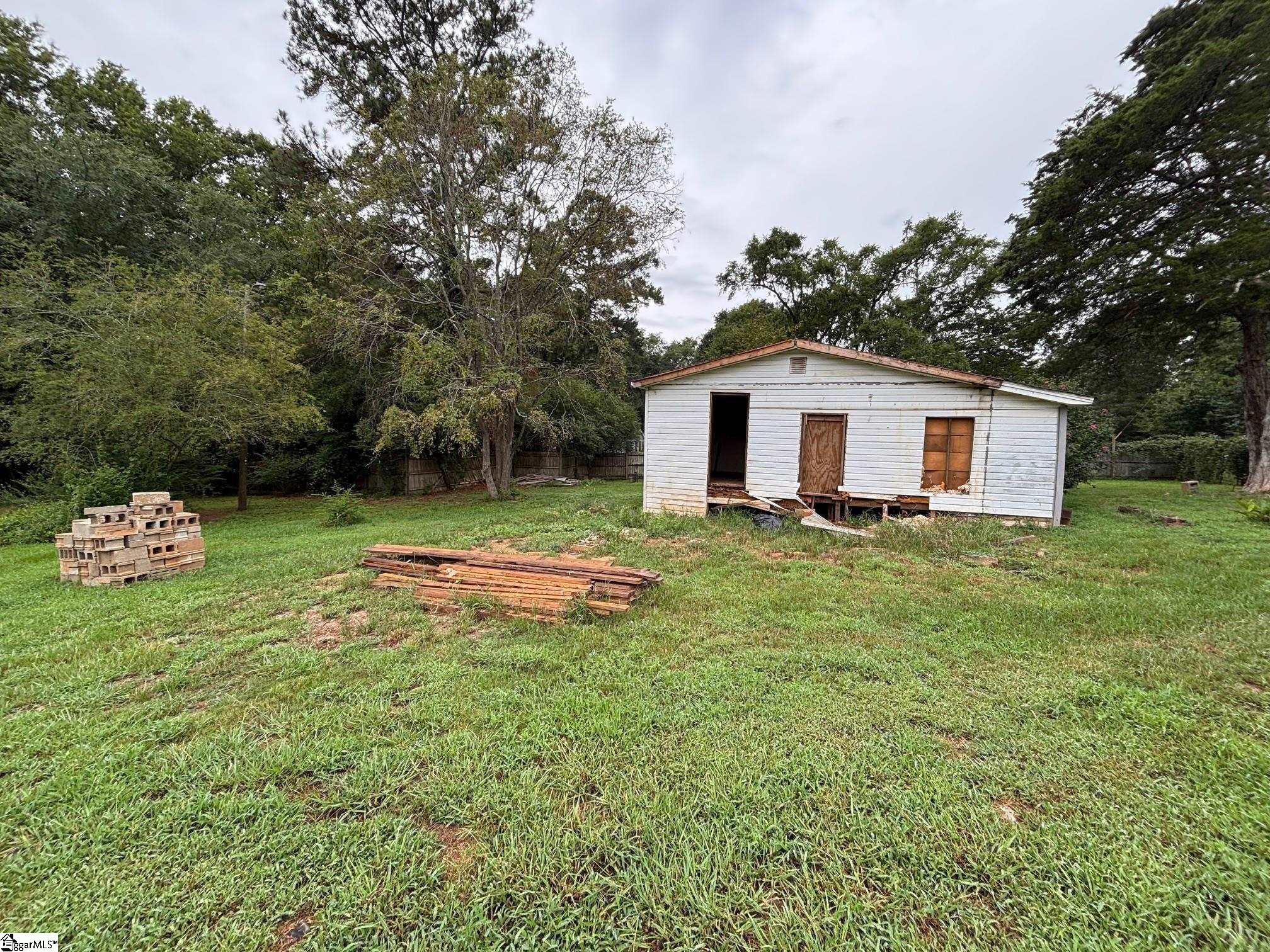 5473 Highway 71 Abbeville, SC 29620