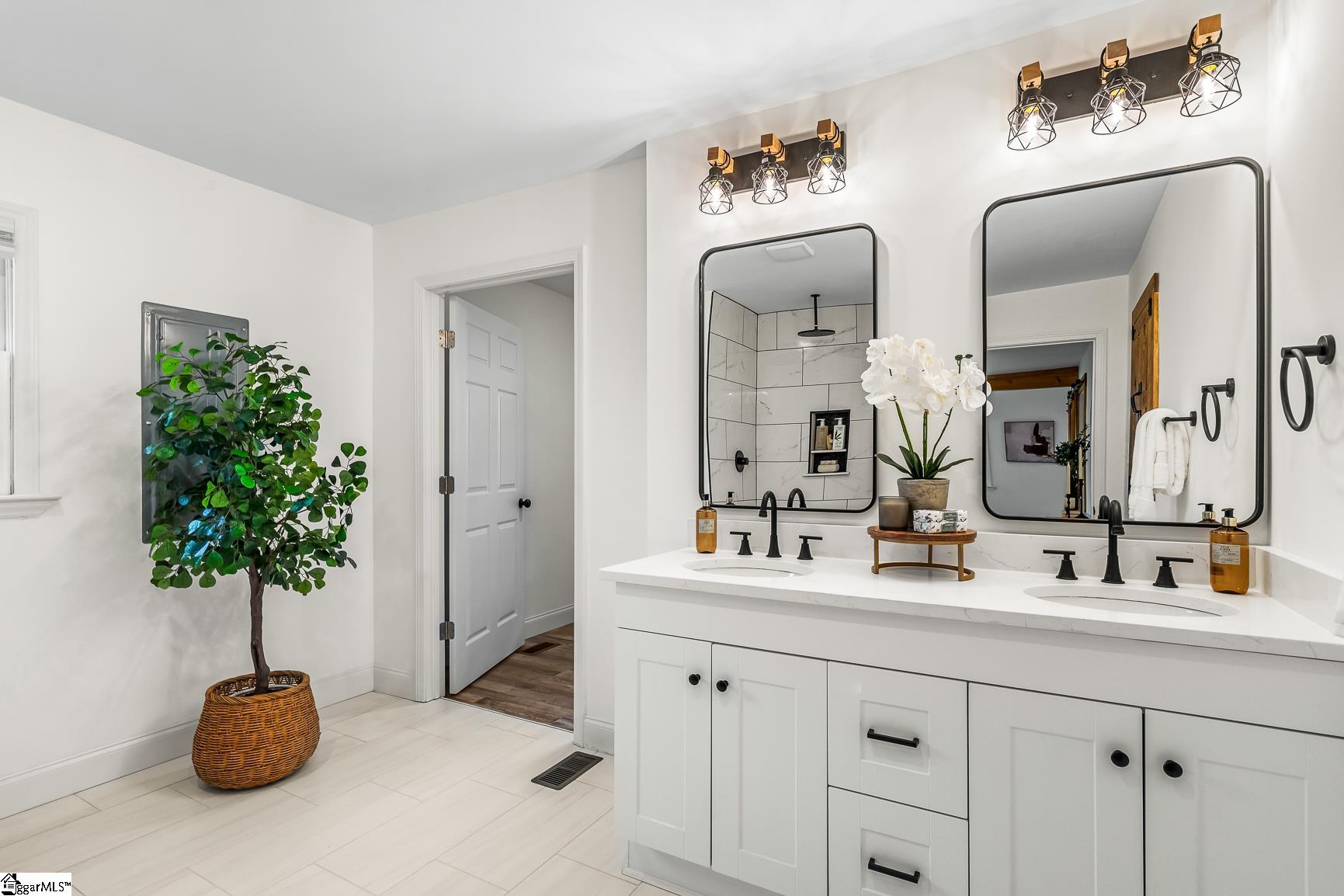 105 Cabot Court Spartanburg, SC 29306