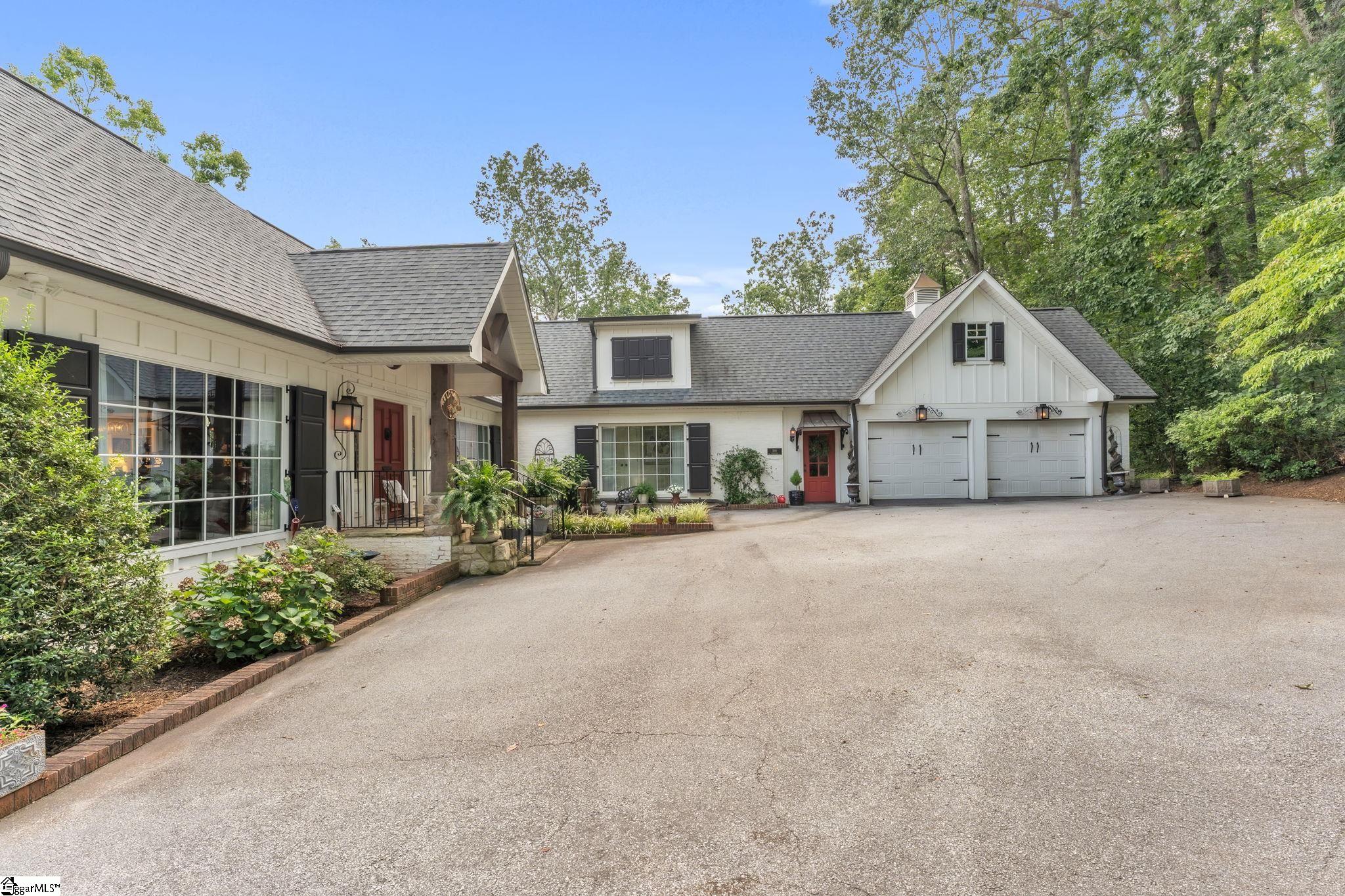 100 Woodhaven Drive Greenville, SC 29609