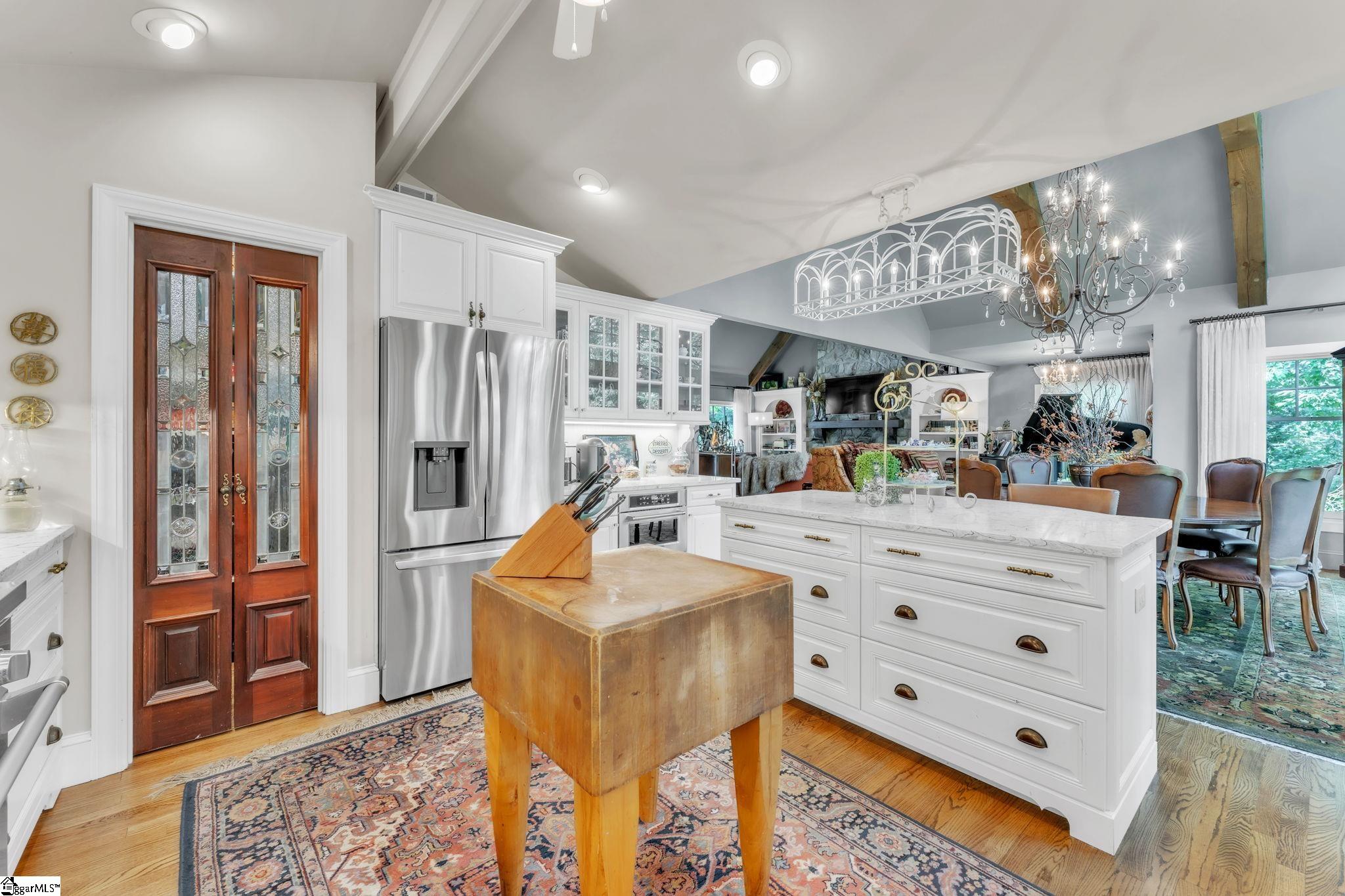 100 Woodhaven Drive Greenville, SC 29609
