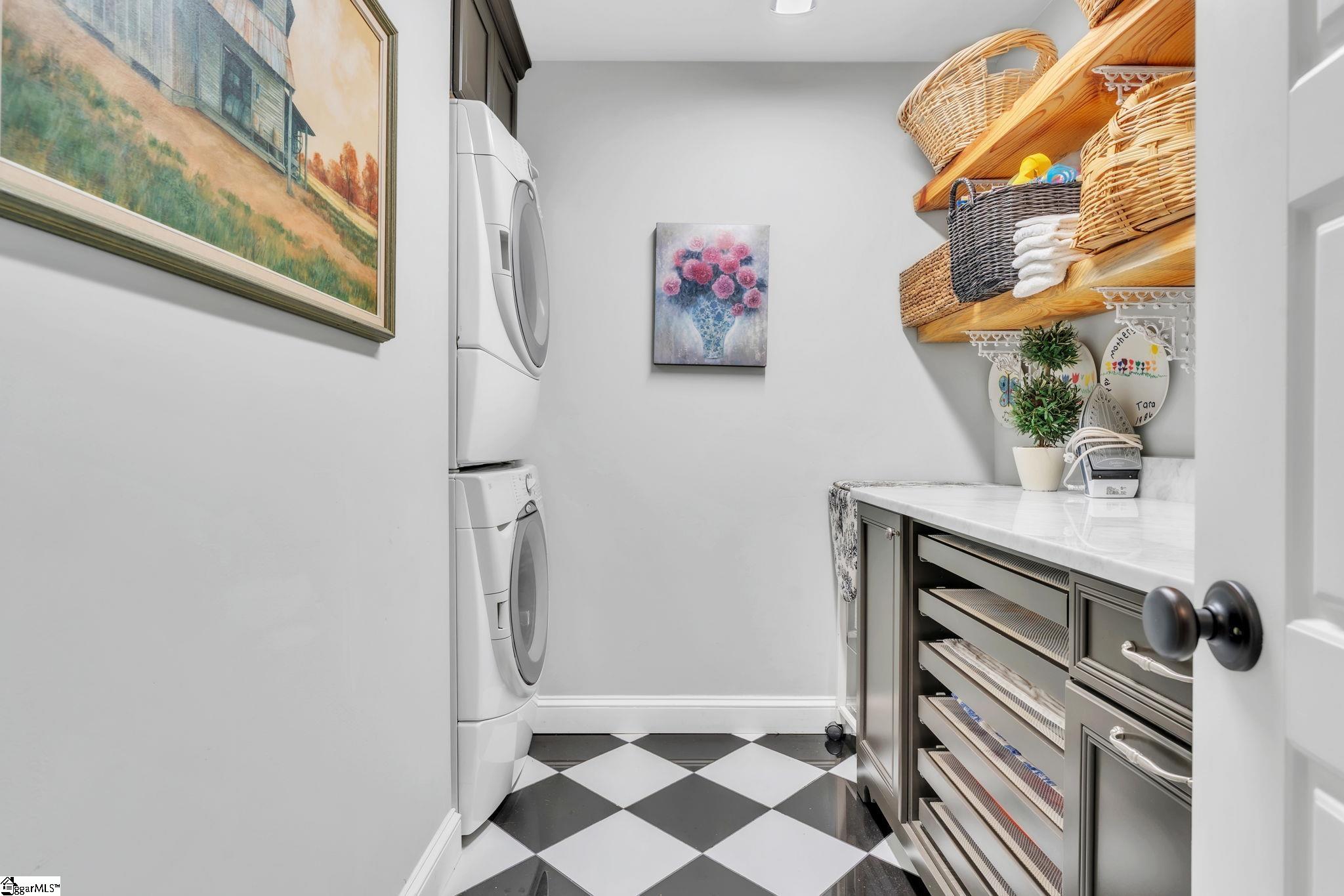 100 Woodhaven Drive Greenville, SC 29609