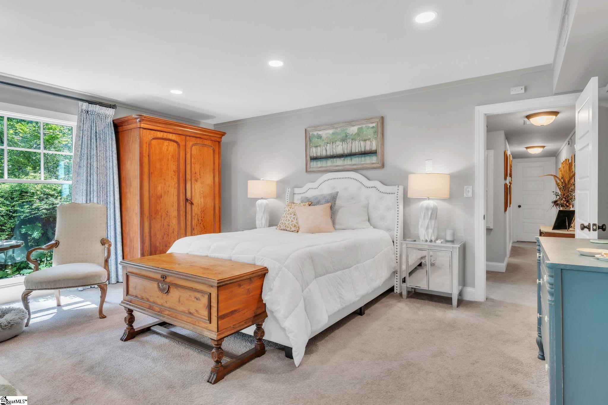 100 Woodhaven Drive Greenville, SC 29609