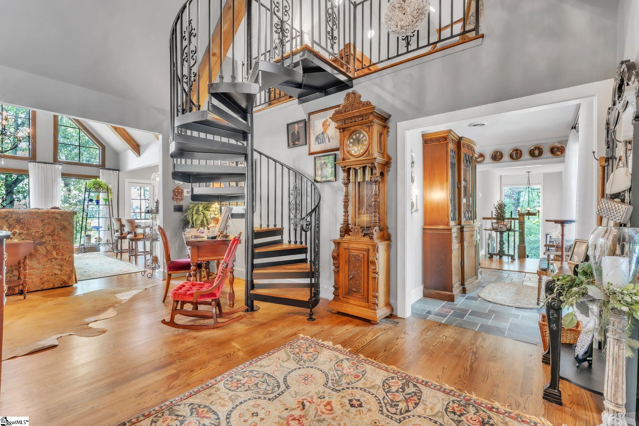 100 Woodhaven Drive Greenville, SC 29609