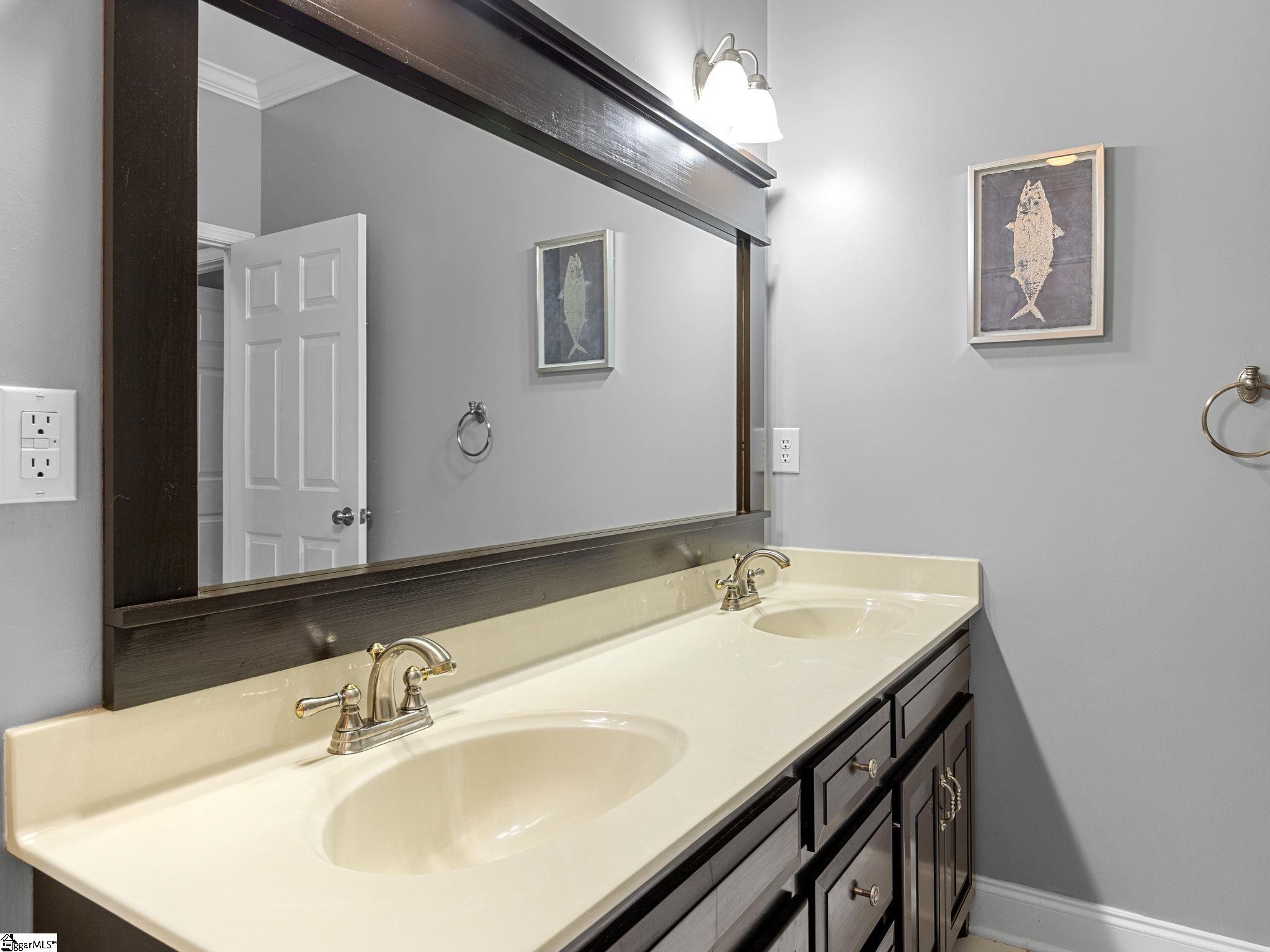 387 Congaree Road Roebuck, SC 29376