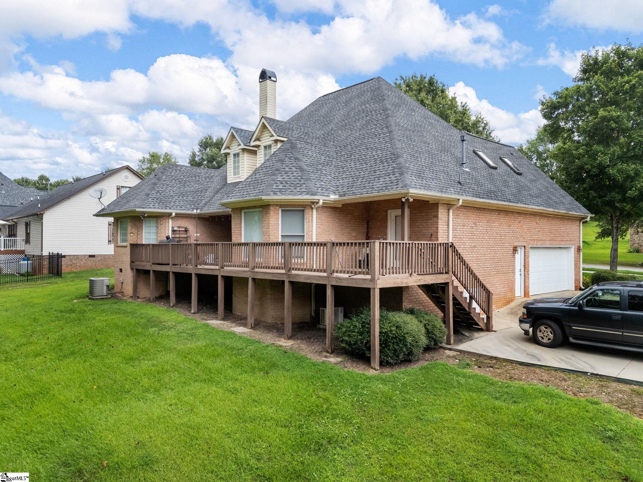 387 Congaree Road Roebuck, SC 29376