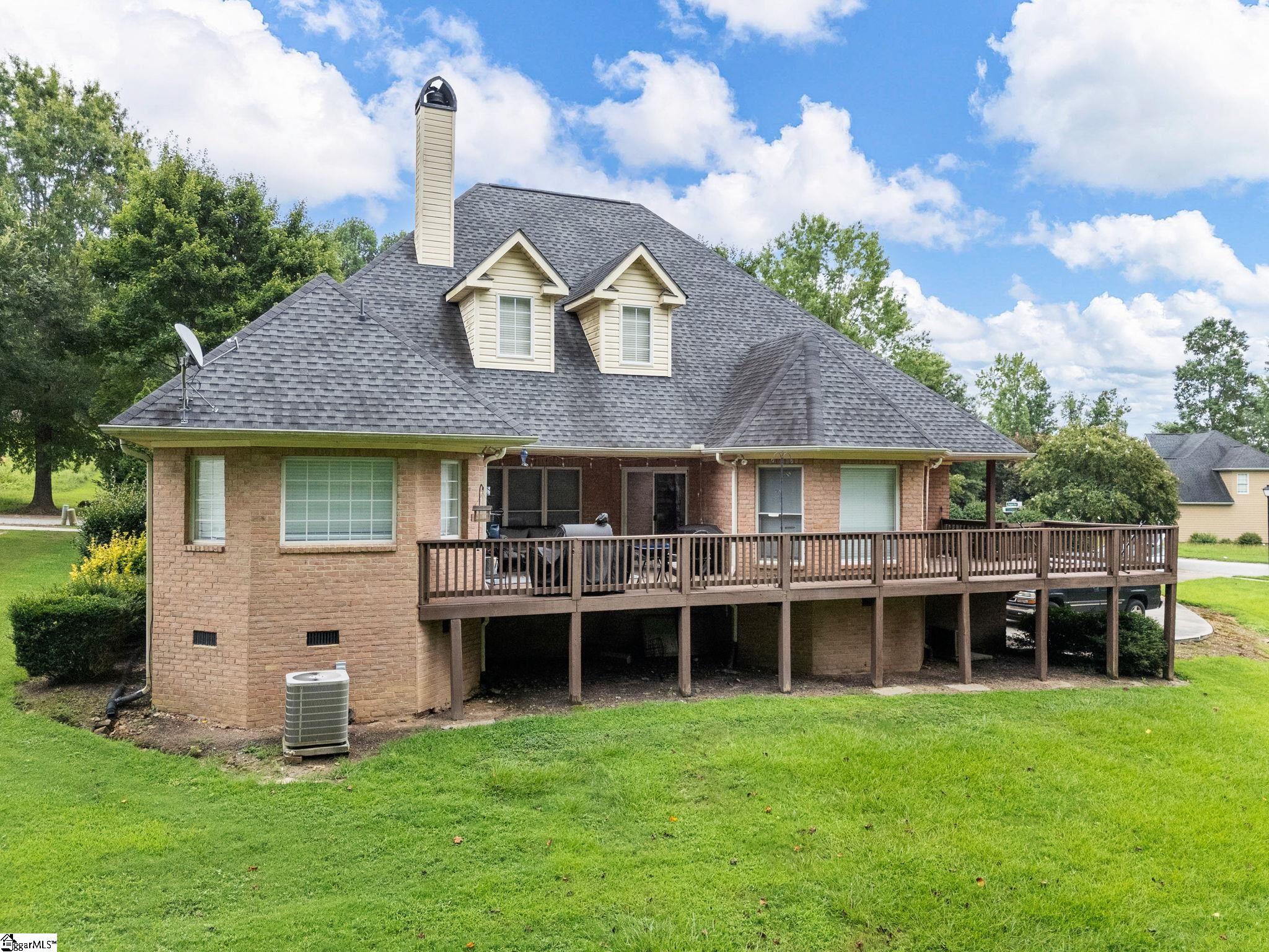 387 Congaree Road Roebuck, SC 29376