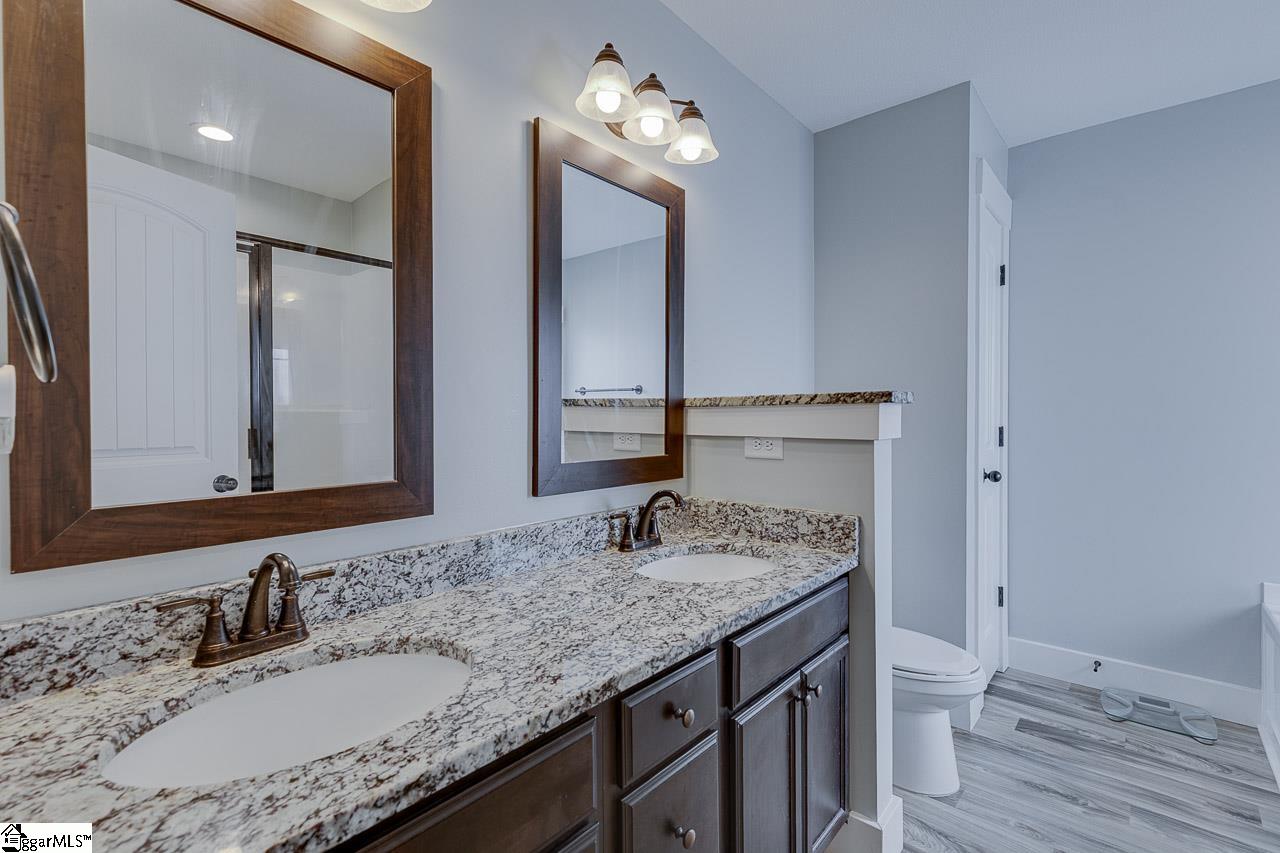 1343 Lindale Place Spartanburg, SC 29301