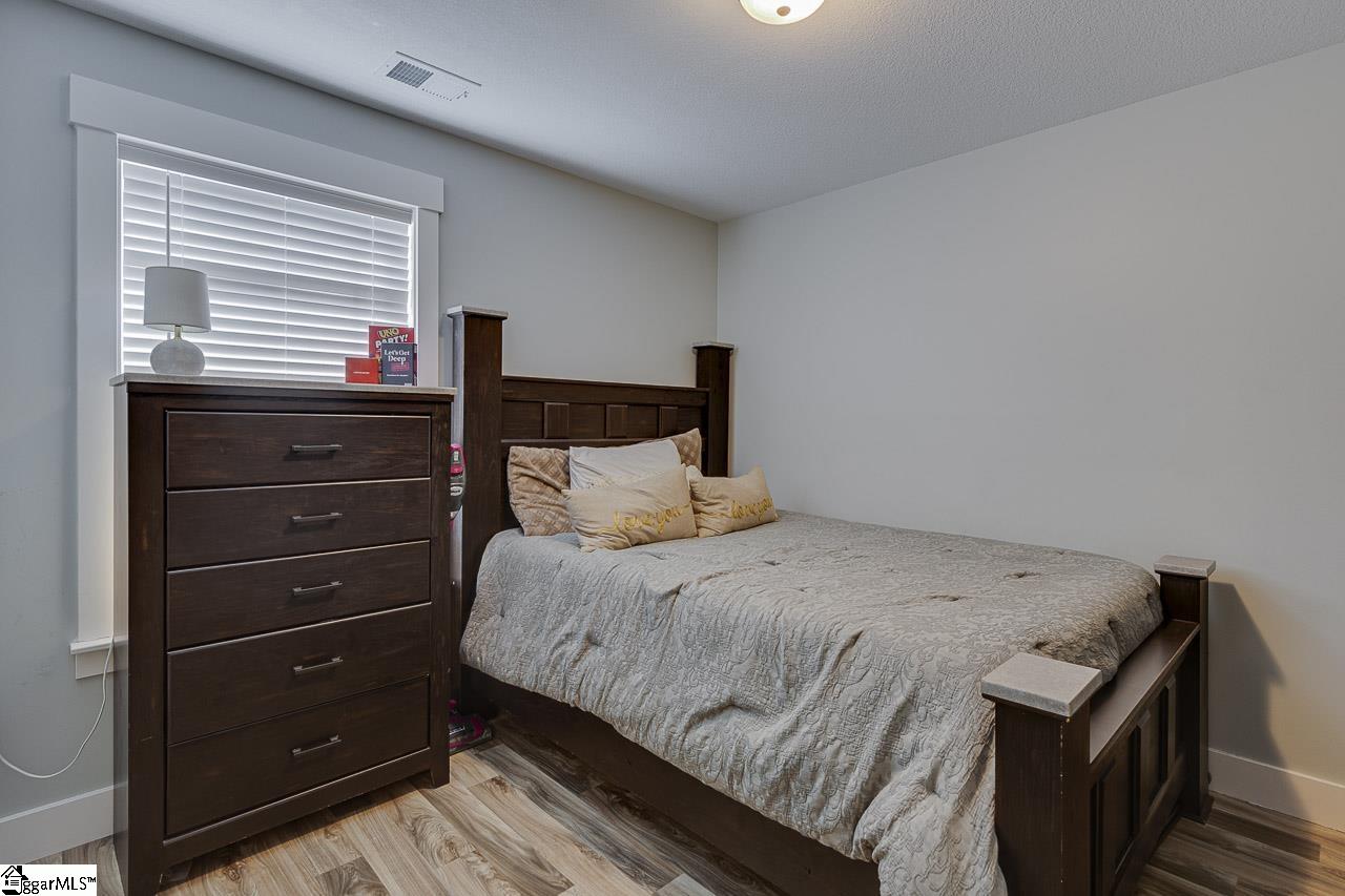 1343 Lindale Place Spartanburg, SC 29301
